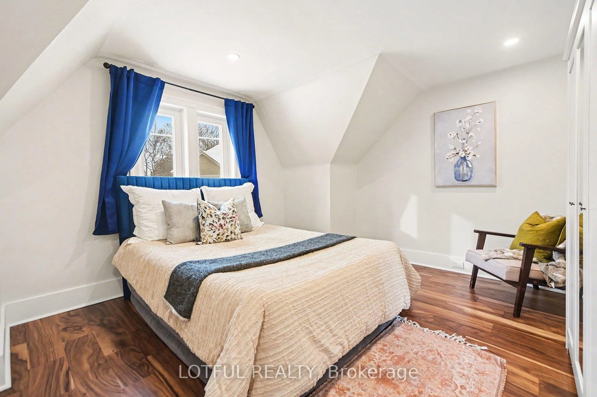 Photo 12 of 68 Vaughan Street, Ottawa, Lindenlea — HOMEH