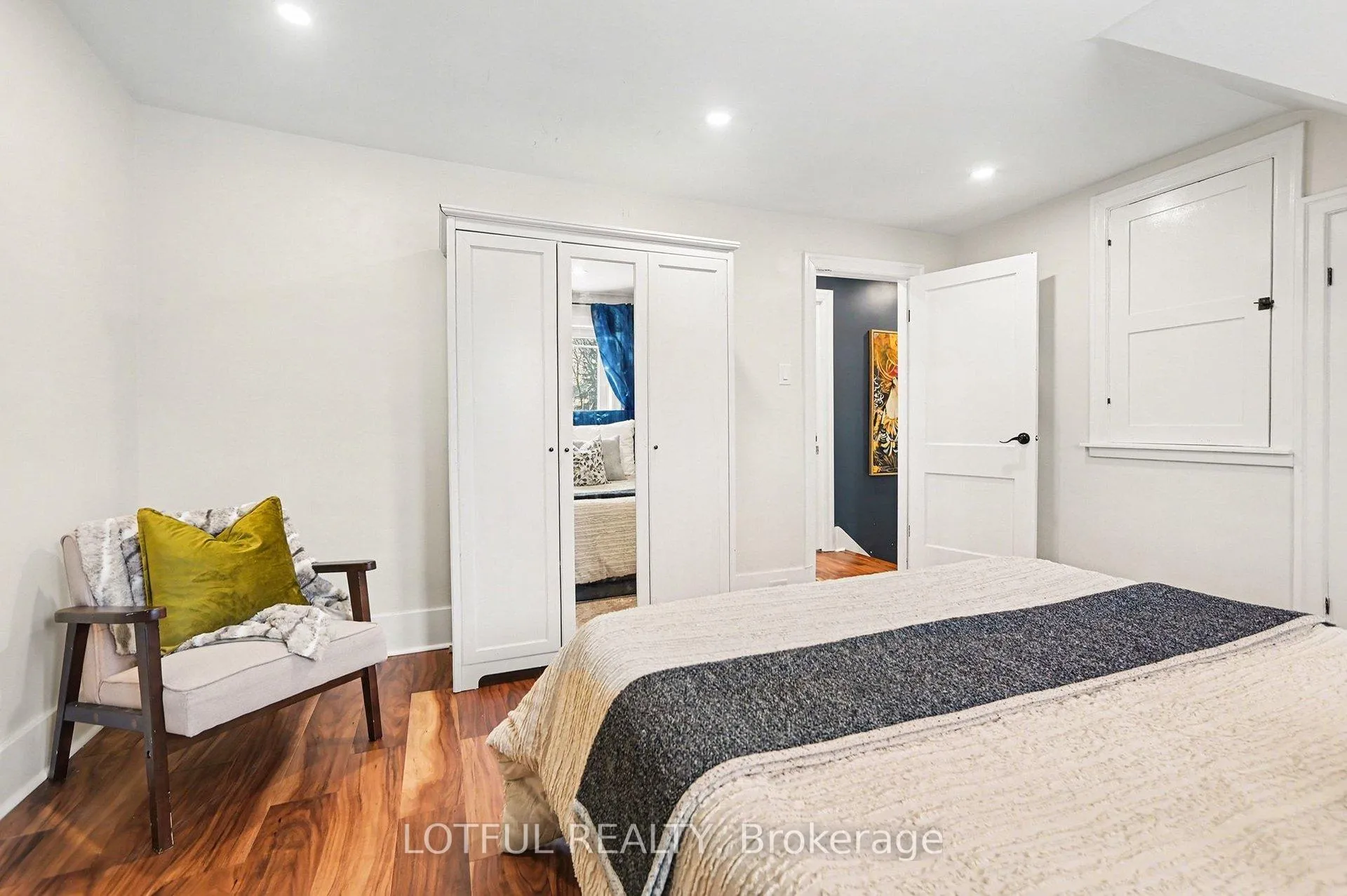 Photo 13 of 68 Vaughan Street, Ottawa, Lindenlea — HOMEH