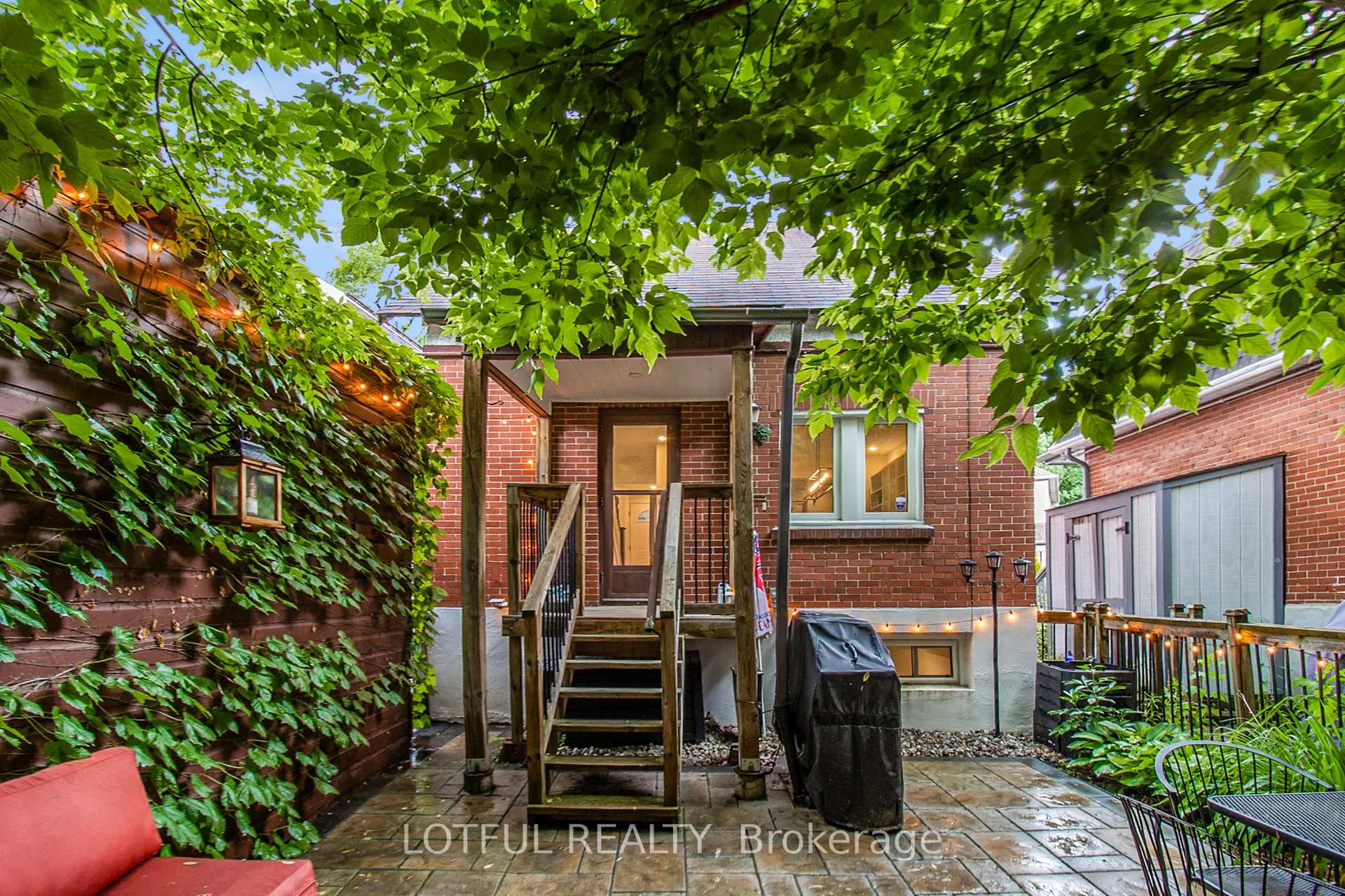 Photo 20 of 68 Vaughan Street, Ottawa, Lindenlea — HOMEH