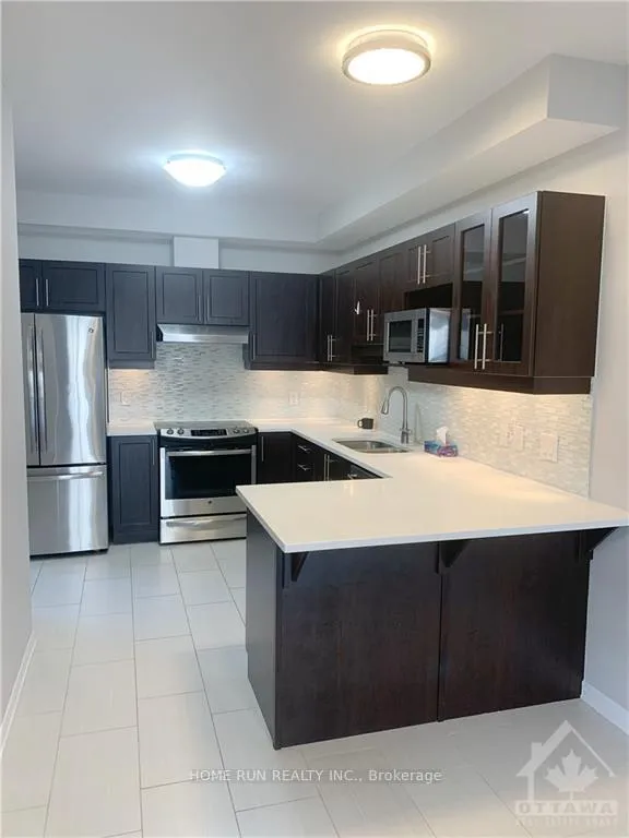 Photo 3 of 488 Dundonald Drive, Ottawa, Barrhaven - Stonebridge — HOMEH