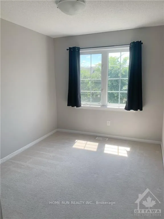 Photo 10 of 488 Dundonald Drive, Ottawa, Barrhaven - Stonebridge — HOMEH