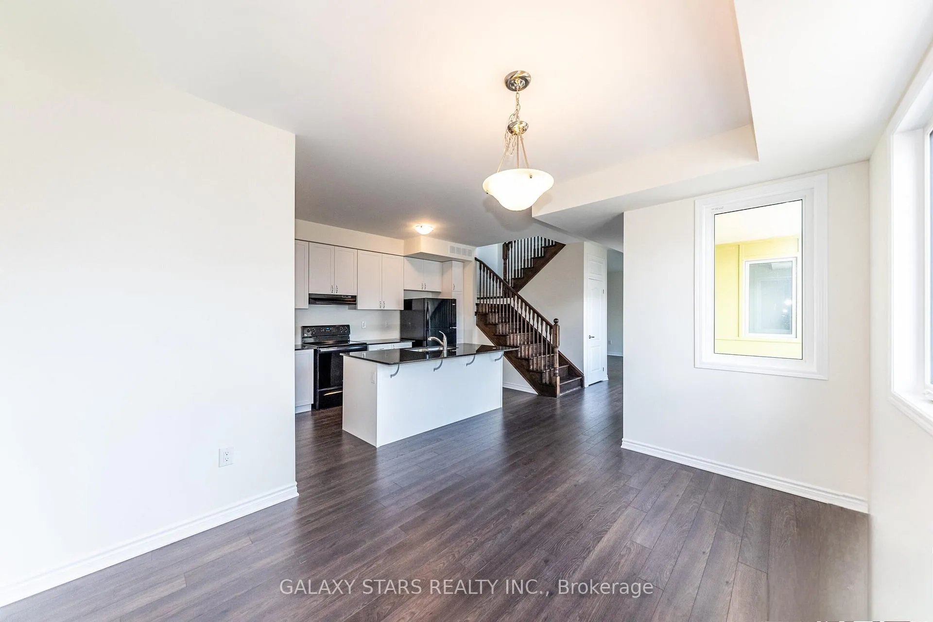 Photo 2 of 1148 Dragonfly Avenue, Pickering, Rural Pickering — HOMEH
