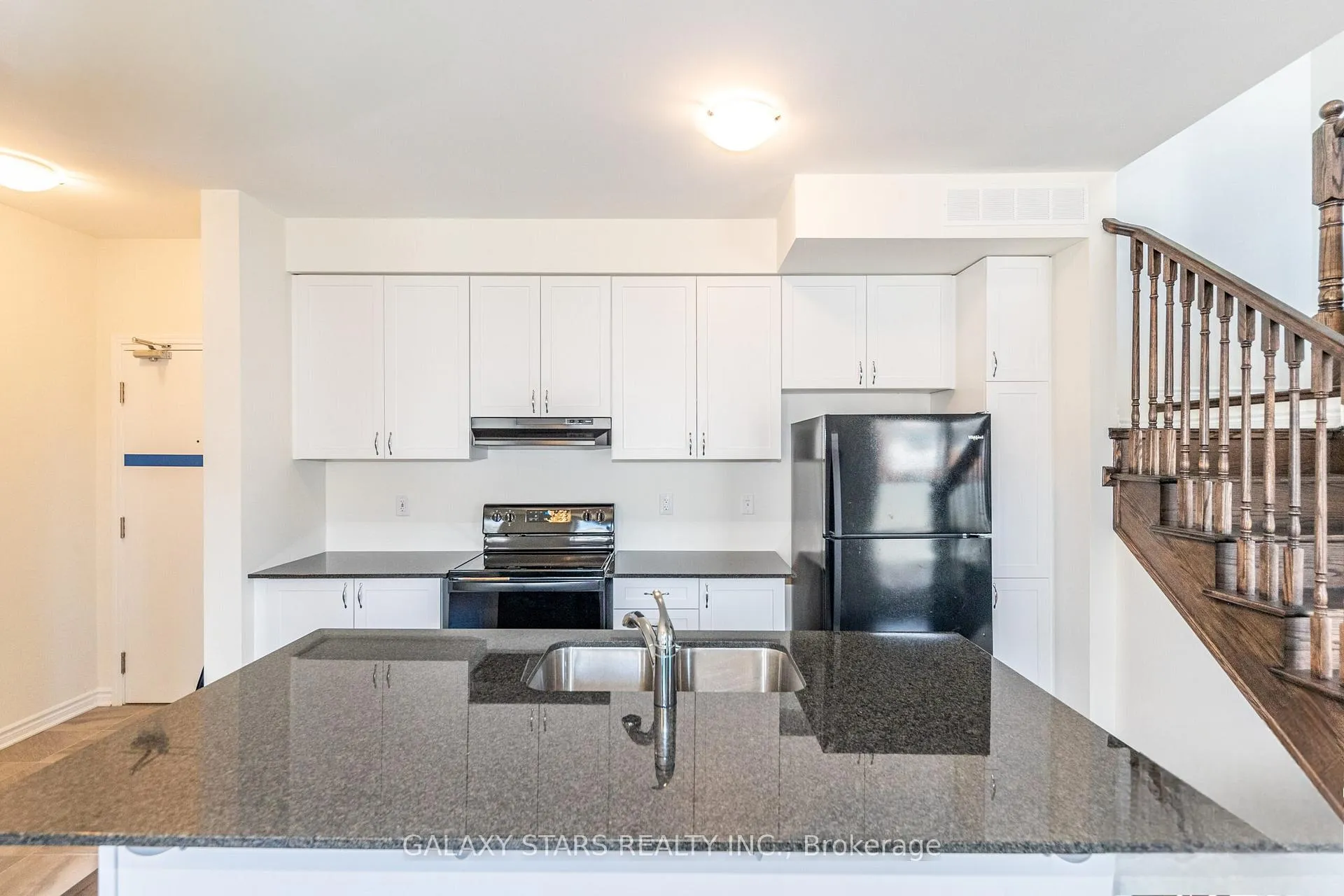 Photo 3 of 1148 Dragonfly Avenue, Pickering, Rural Pickering — HOMEH