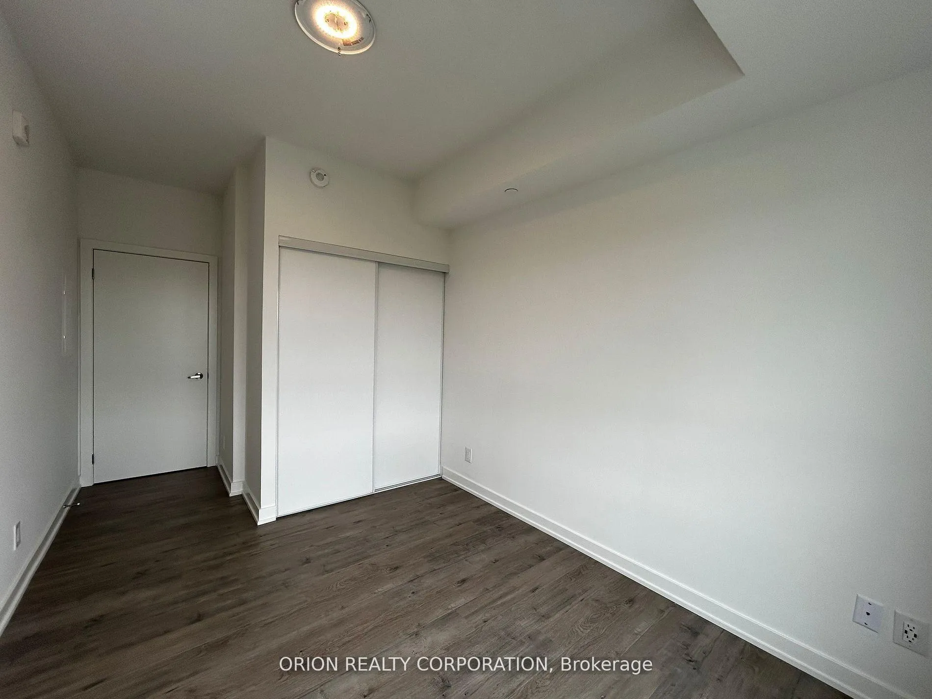 Photo 12 of Unit 1005, 56 Lakeside Terrace, Barrie, Little Lake — HOMEH