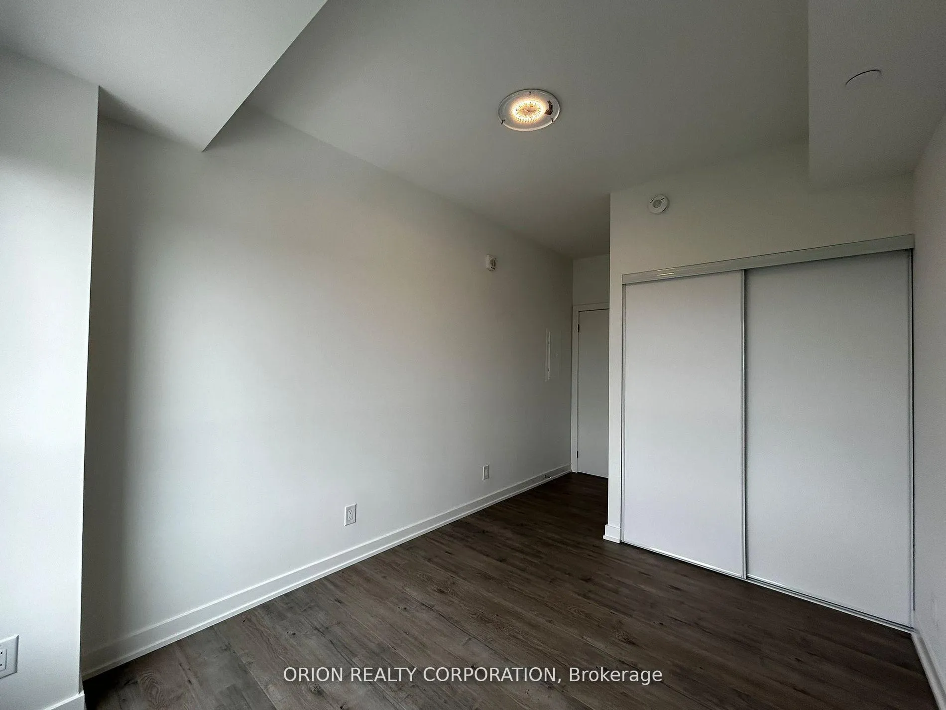 Photo 15 of Unit 1005, 56 Lakeside Terrace, Barrie, Little Lake — HOMEH