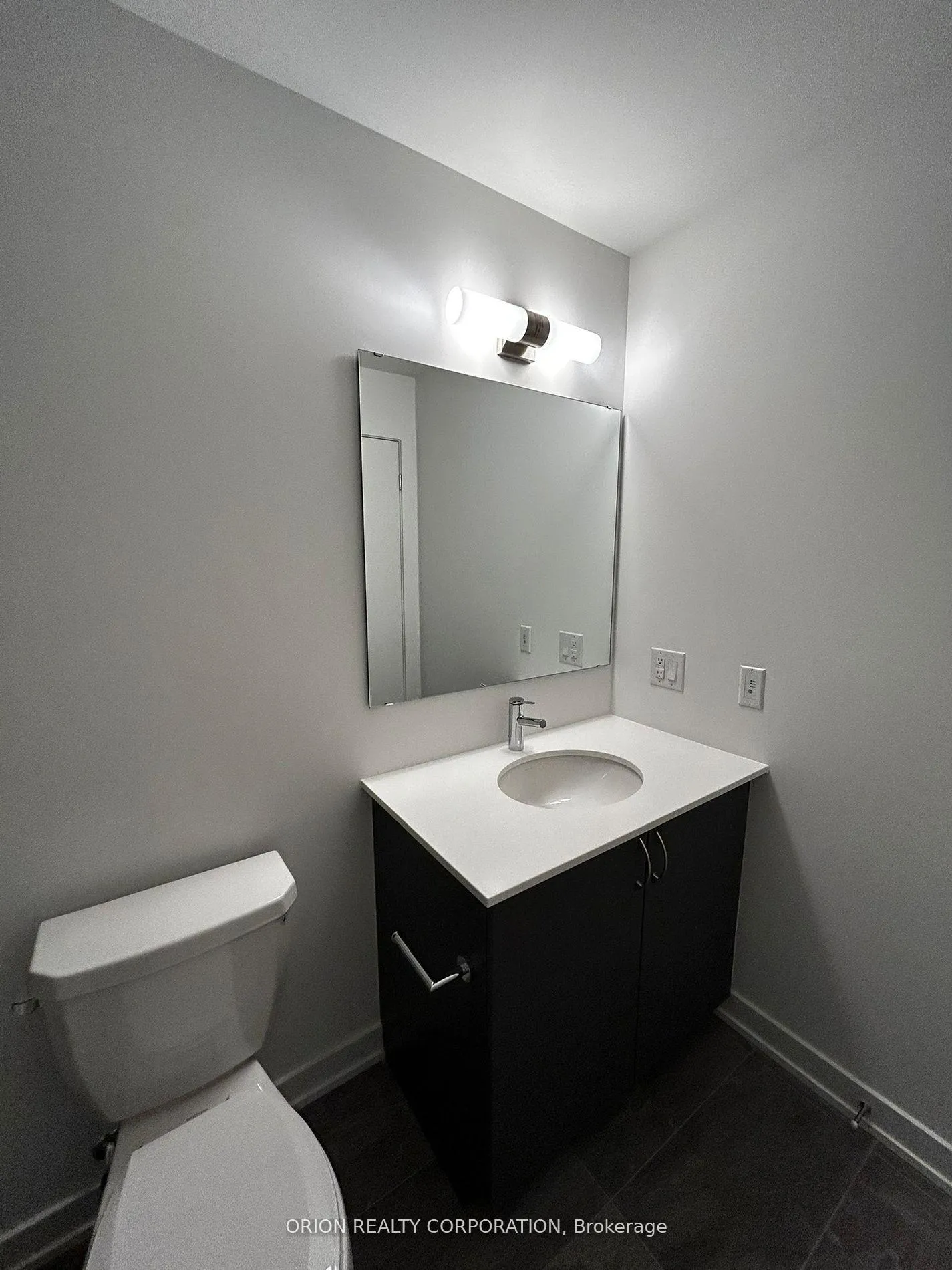 Photo 19 of Unit 1005, 56 Lakeside Terrace, Barrie, Little Lake — HOMEH