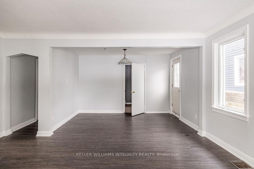 Photo 6 of 65 Rita Avenue, Ottawa, Meadowlands/St. Claire Gardens — HOMEH
