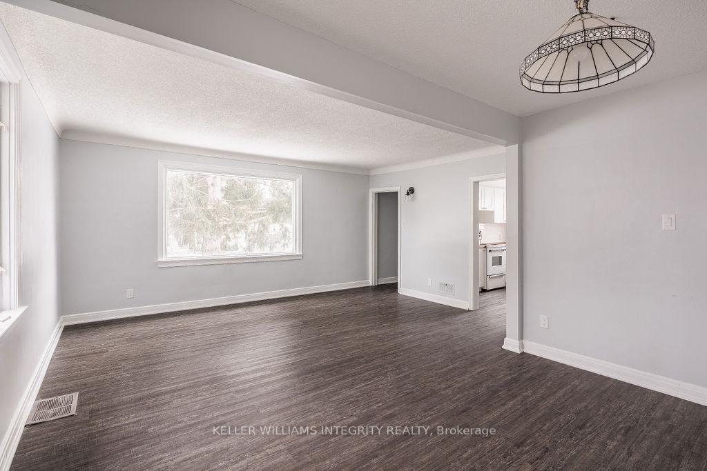Photo 7 of 65 Rita Avenue, Ottawa, Meadowlands/St. Claire Gardens — HOMEH