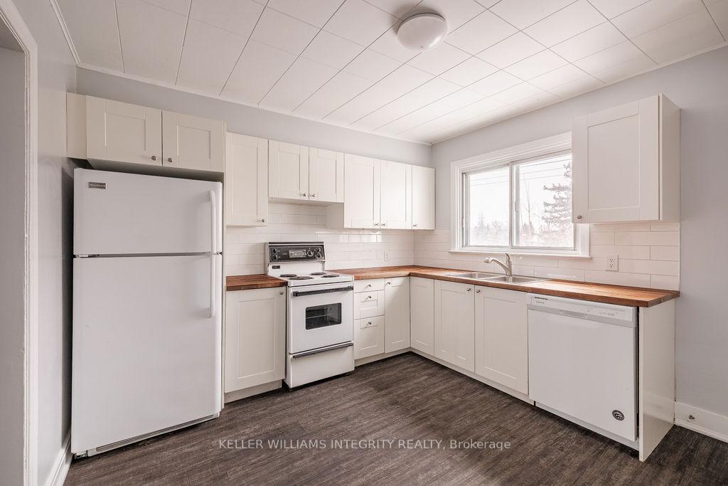 Photo 11 of 65 Rita Avenue, Ottawa, Meadowlands/St. Claire Gardens — HOMEH