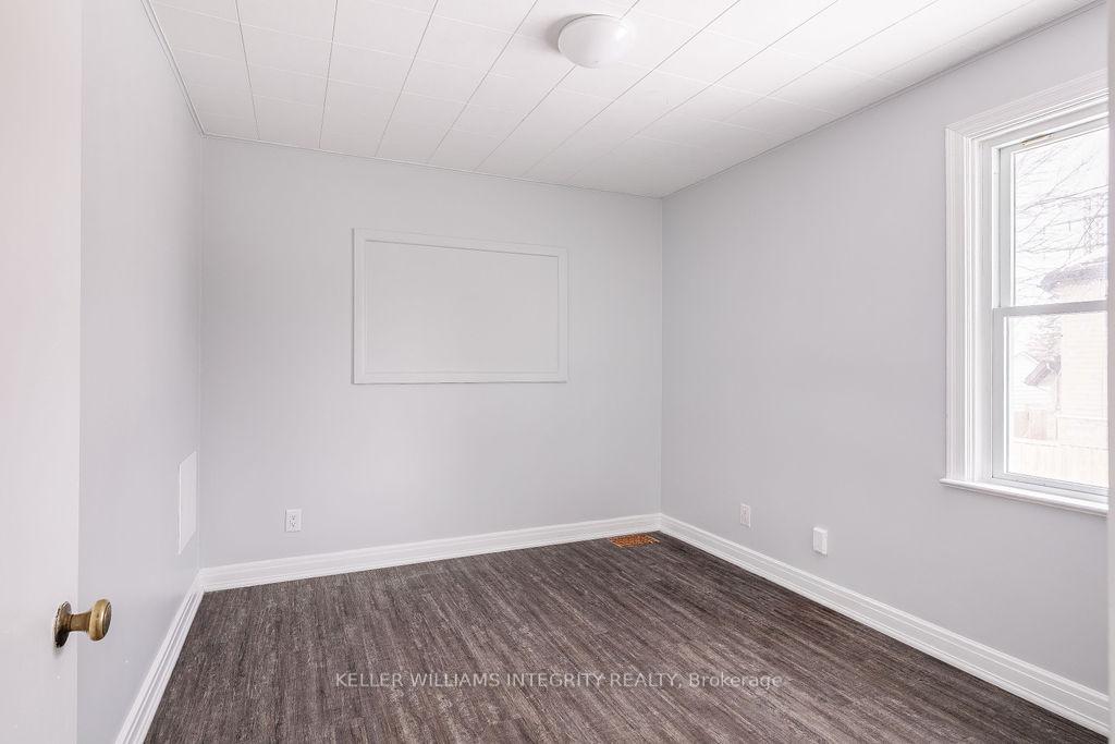 Photo 18 of 65 Rita Avenue, Ottawa, Meadowlands/St. Claire Gardens — HOMEH