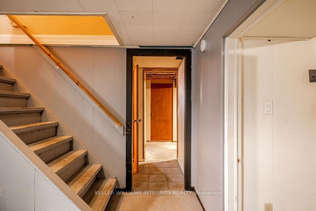 Photo 29 of 65 Rita Avenue, Ottawa, Meadowlands/St. Claire Gardens — HOMEH