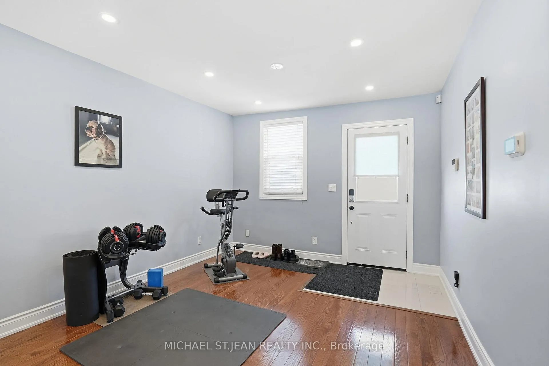 Photo 4 of 746 Roxborough Avenue, Hamilton, McQuesten — HOMEH