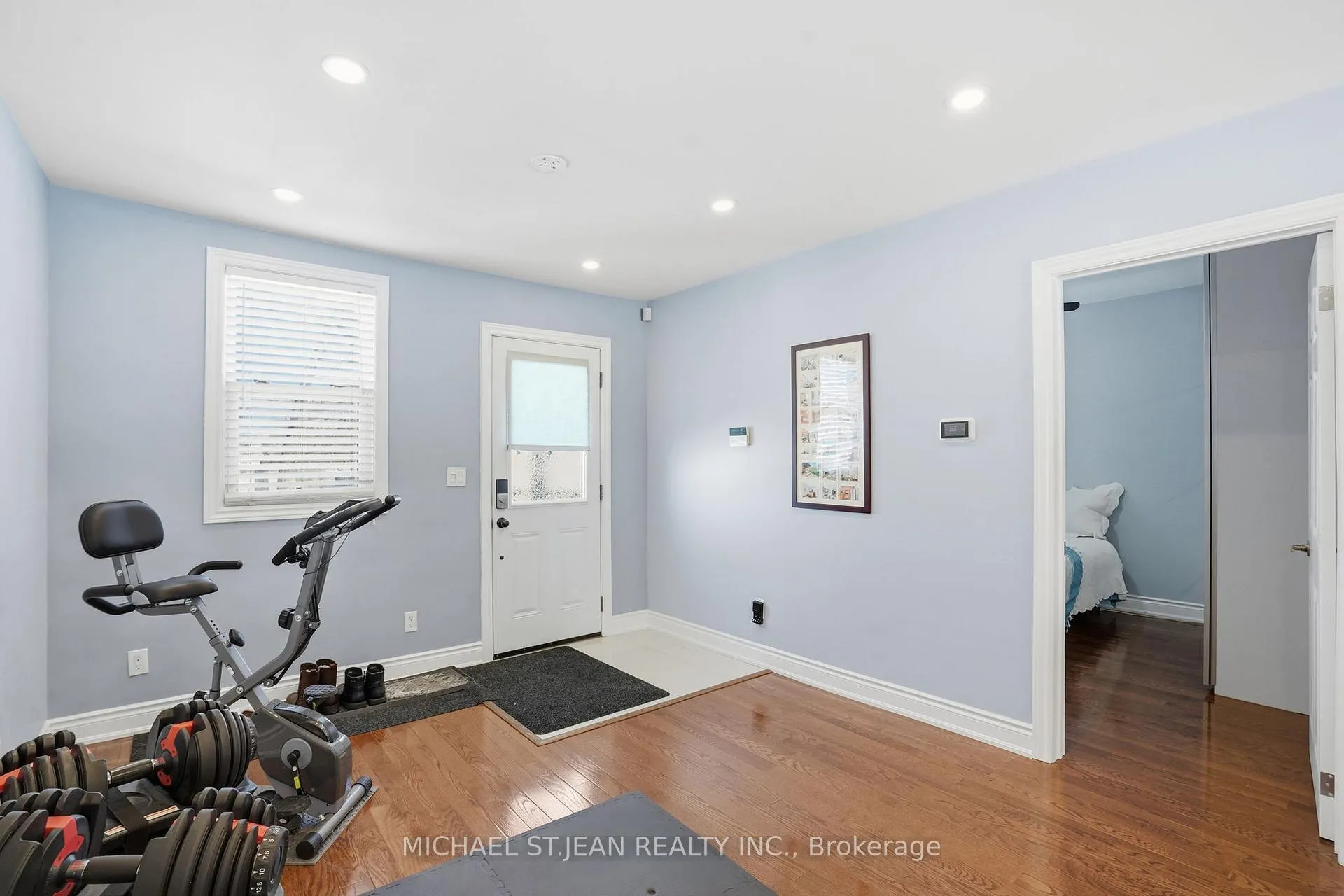 Photo 6 of 746 Roxborough Avenue, Hamilton, McQuesten — HOMEH