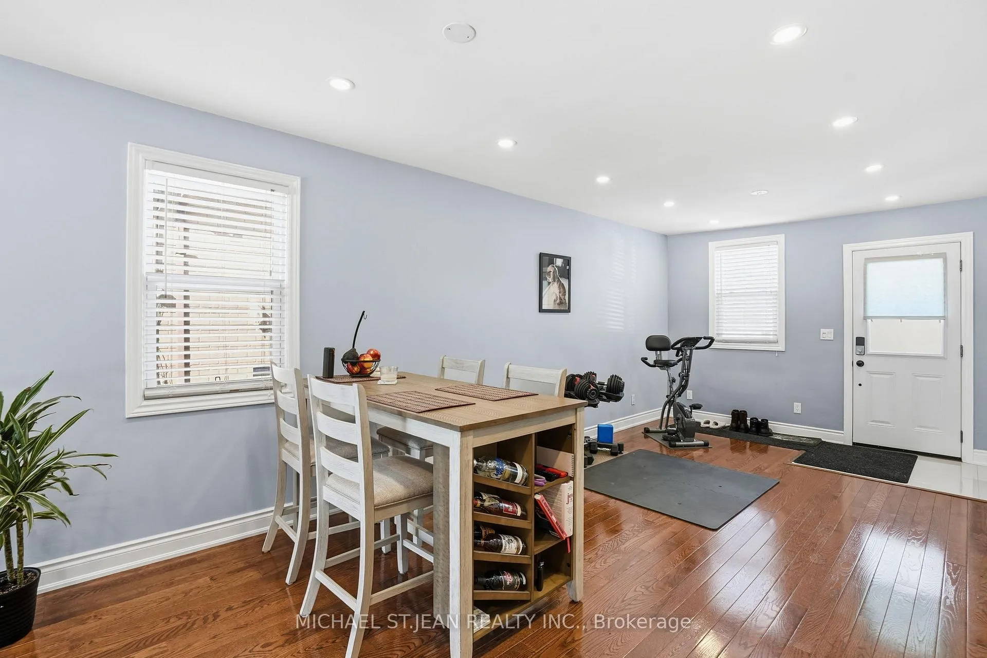 Photo 11 of 746 Roxborough Avenue, Hamilton, McQuesten — HOMEH