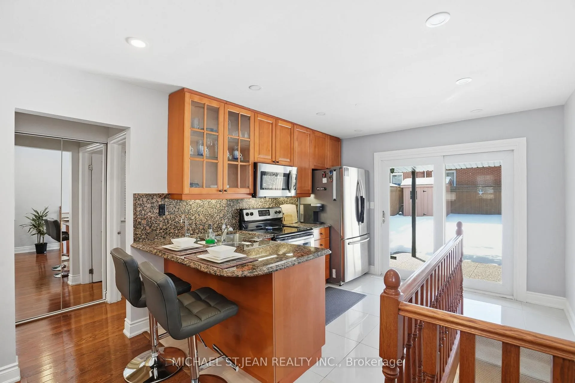 Photo 14 of 746 Roxborough Avenue, Hamilton, McQuesten — HOMEH