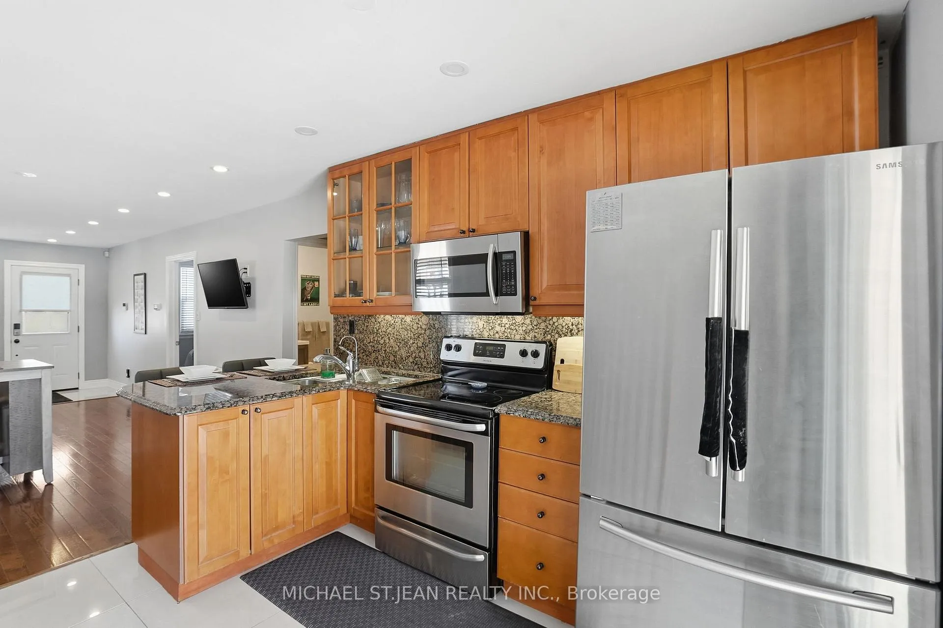 Photo 19 of 746 Roxborough Avenue, Hamilton, McQuesten — HOMEH