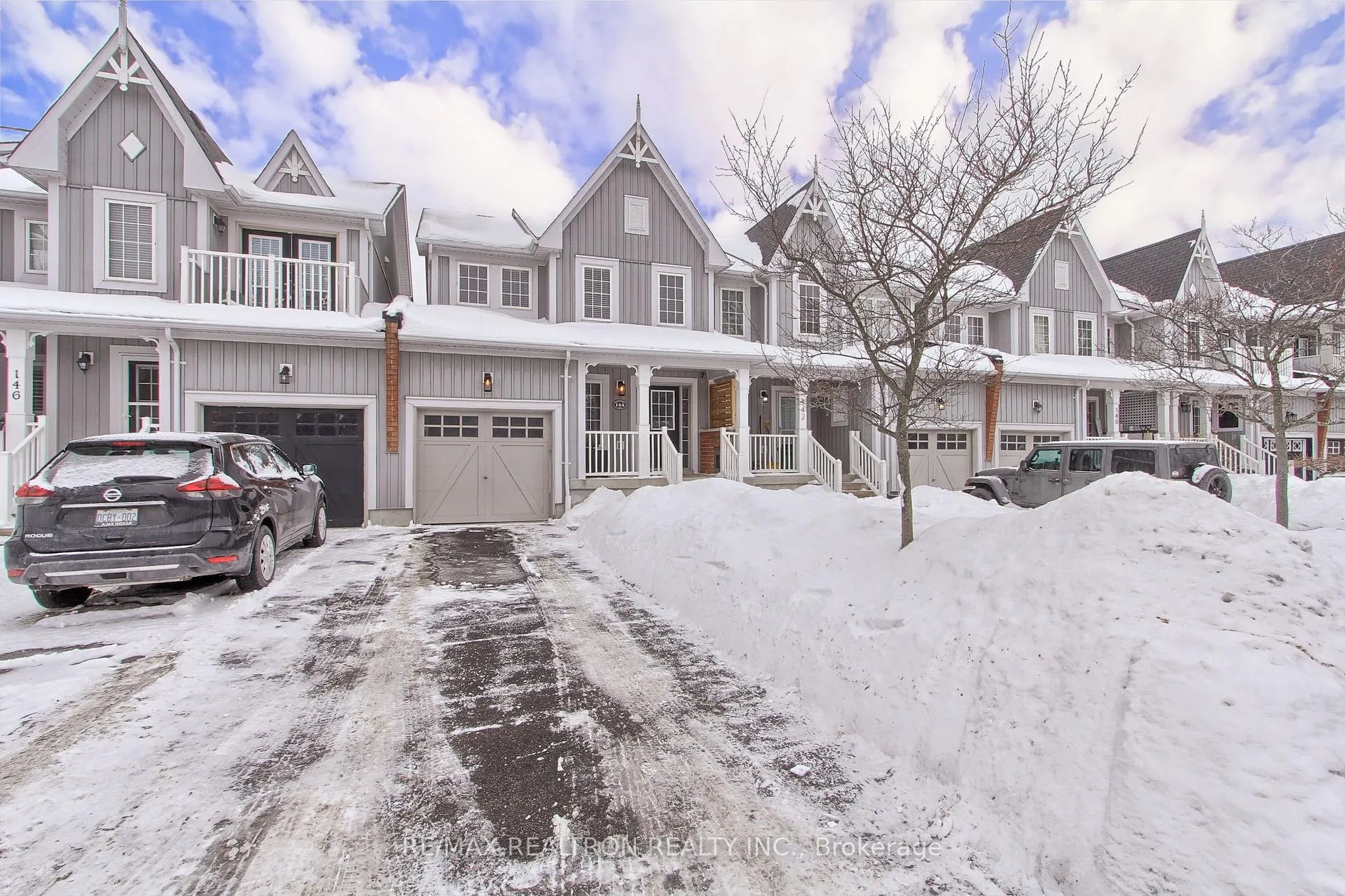 Photo 2 of 144 Shrewsbury Drive, Whitby, Brooklin — HOMEH