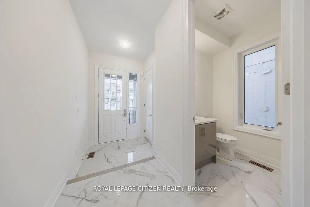 Photo 5 of 26 Wesley Brooks Street, Clarington, Newcastle — HOMEH