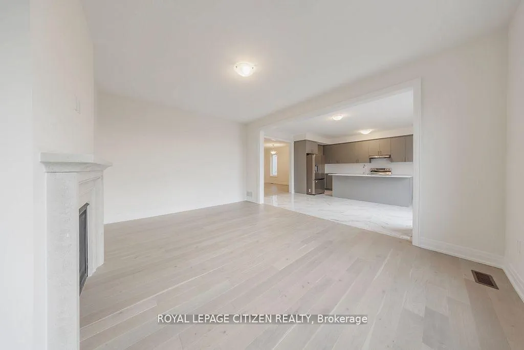 Photo 16 of 26 Wesley Brooks Street, Clarington, Newcastle — HOMEH