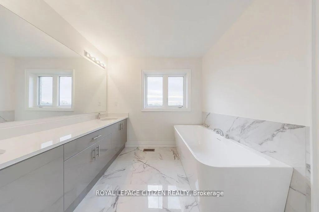 Photo 22 of 26 Wesley Brooks Street, Clarington, Newcastle — HOMEH