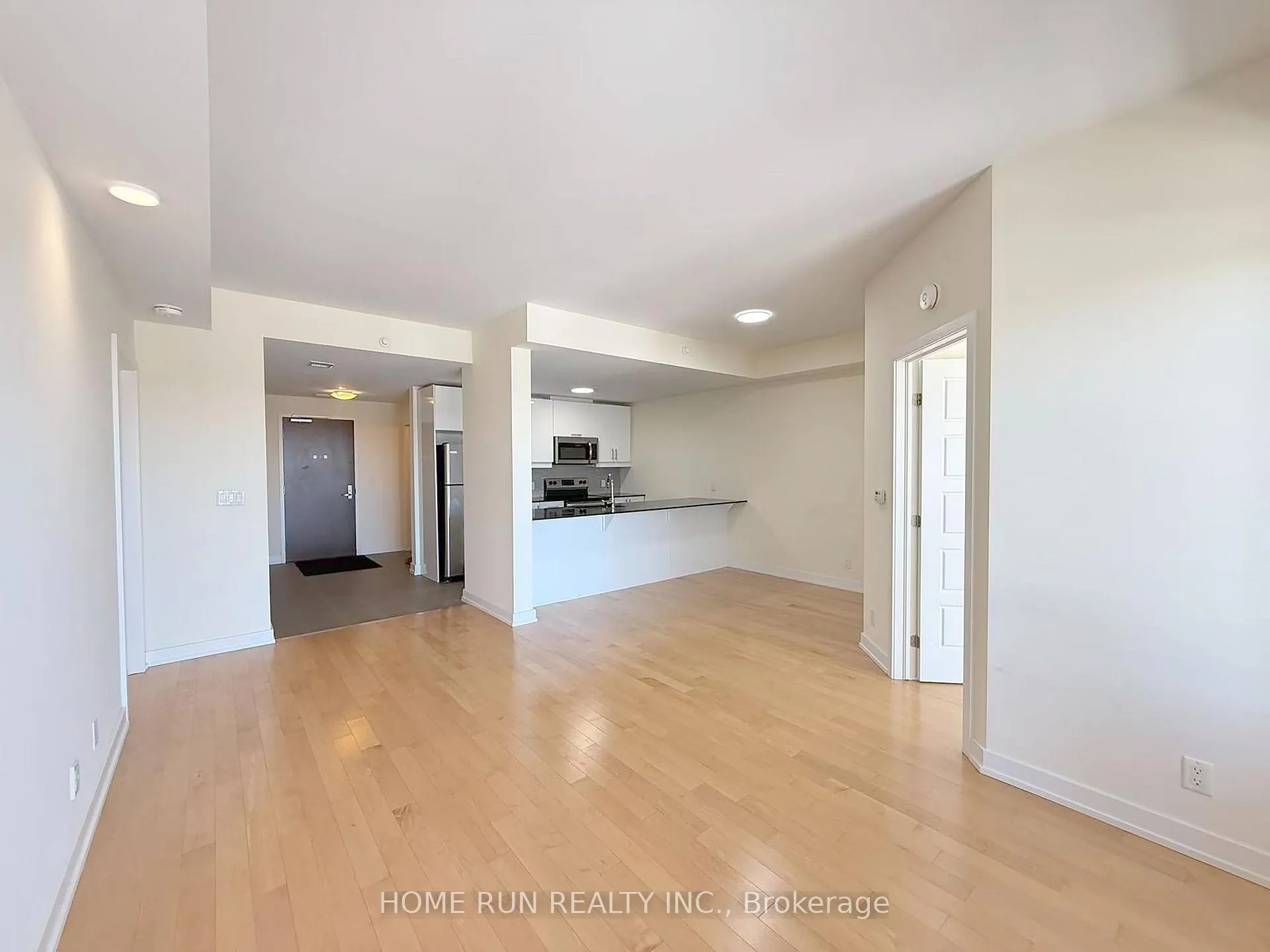 Photo 2 of Unit 912, 330 Titan Private, Ottawa, Borden Farm/Stewart Farm/Carleton Heights/Parkwood Hills — HOMEH