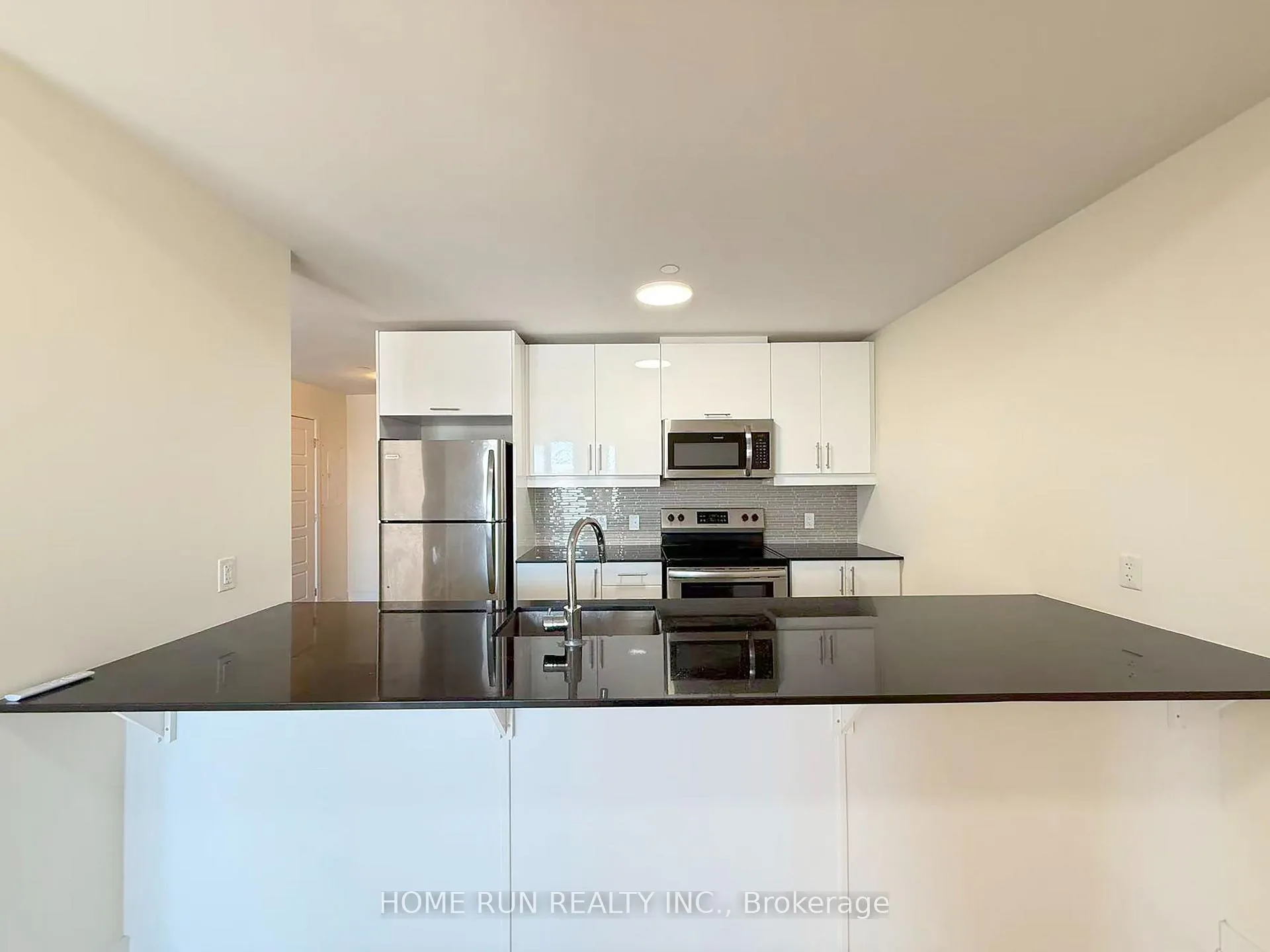 Photo 6 of Unit 912, 330 Titan Private, Ottawa, Borden Farm/Stewart Farm/Carleton Heights/Parkwood Hills — HOMEH