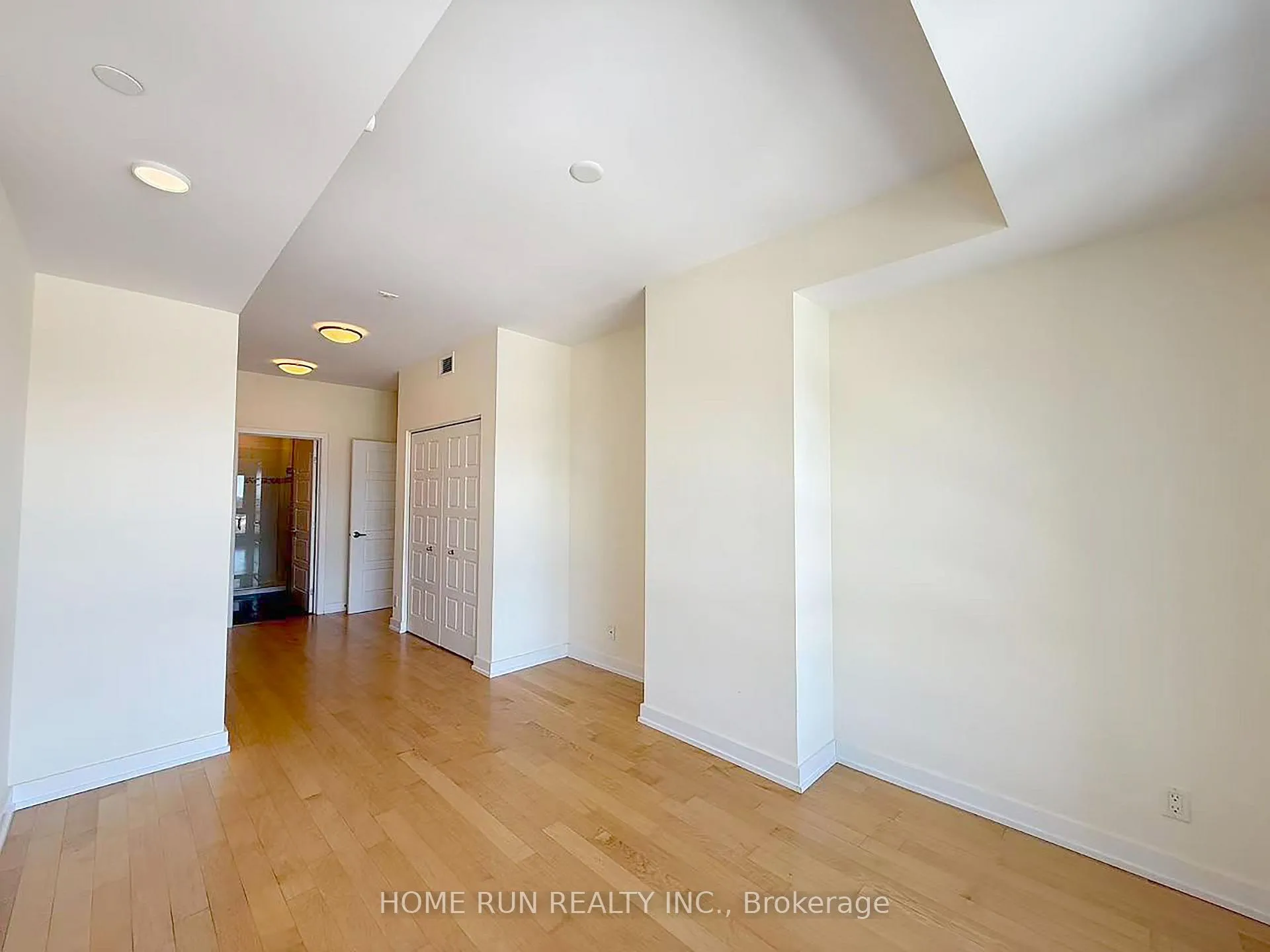 Photo 11 of Unit 912, 330 Titan Private, Ottawa, Borden Farm/Stewart Farm/Carleton Heights/Parkwood Hills — HOMEH