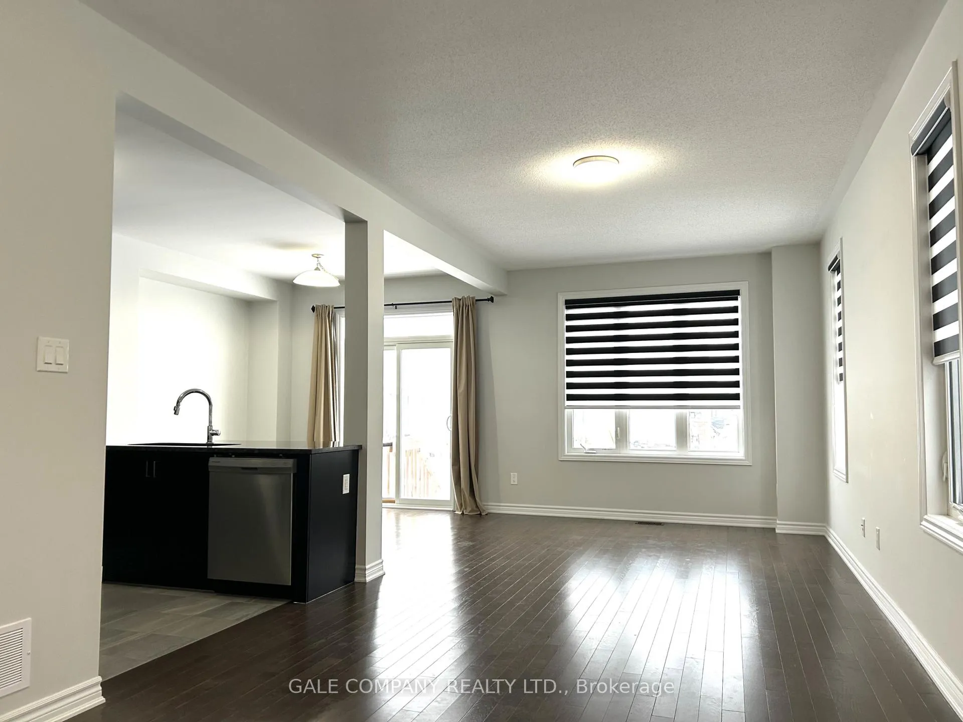 Photo 6 of 87 Mesa Drive, Ottawa, Barrhaven - Half Moon Bay — HOMEH