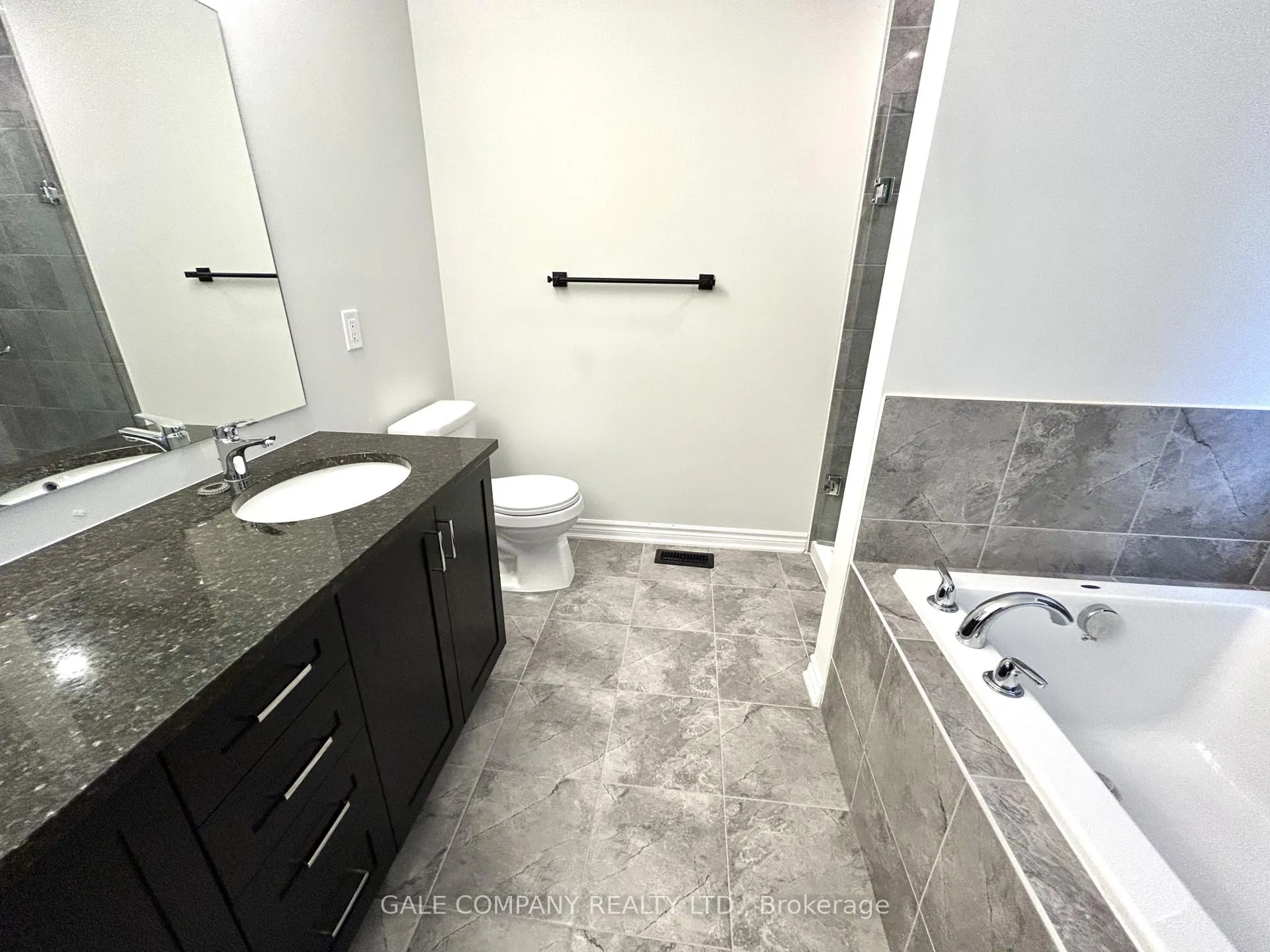 Photo 16 of 87 Mesa Drive, Ottawa, Barrhaven - Half Moon Bay — HOMEH