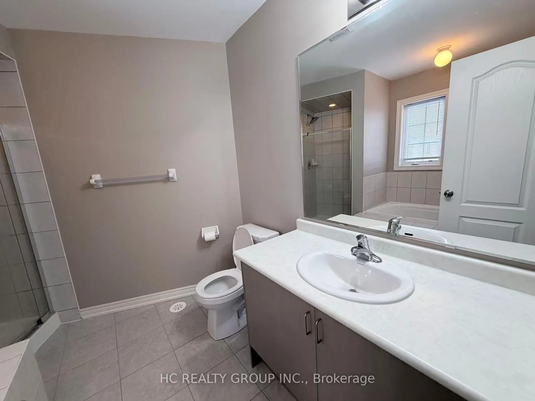 Photo 13 of 152 Roy Grove Way, Markham, Greensborough — HOMEH