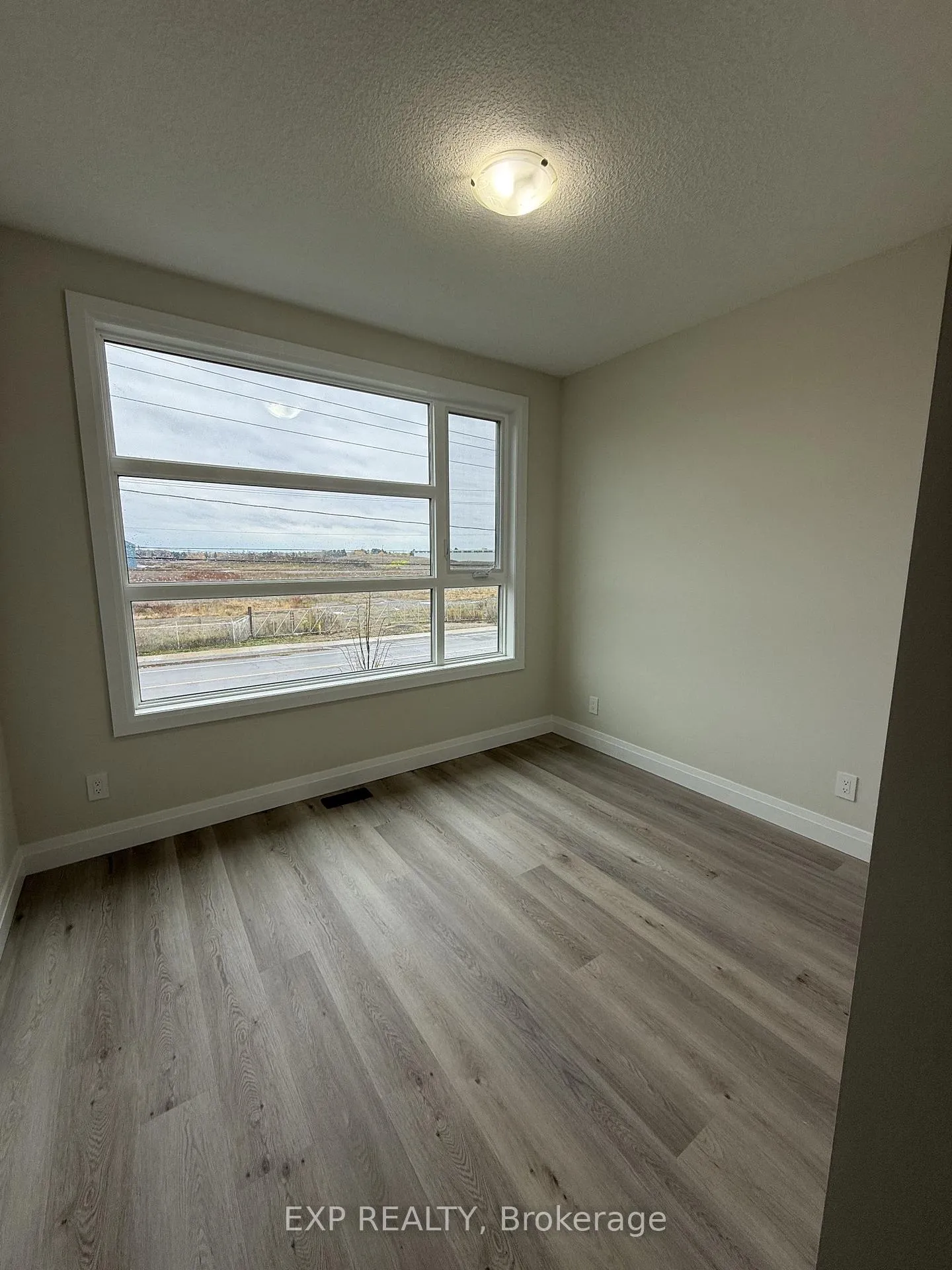 Photo 6 of 13 Keystone Trail, Welland, Lincoln/Crowland — HOMEH