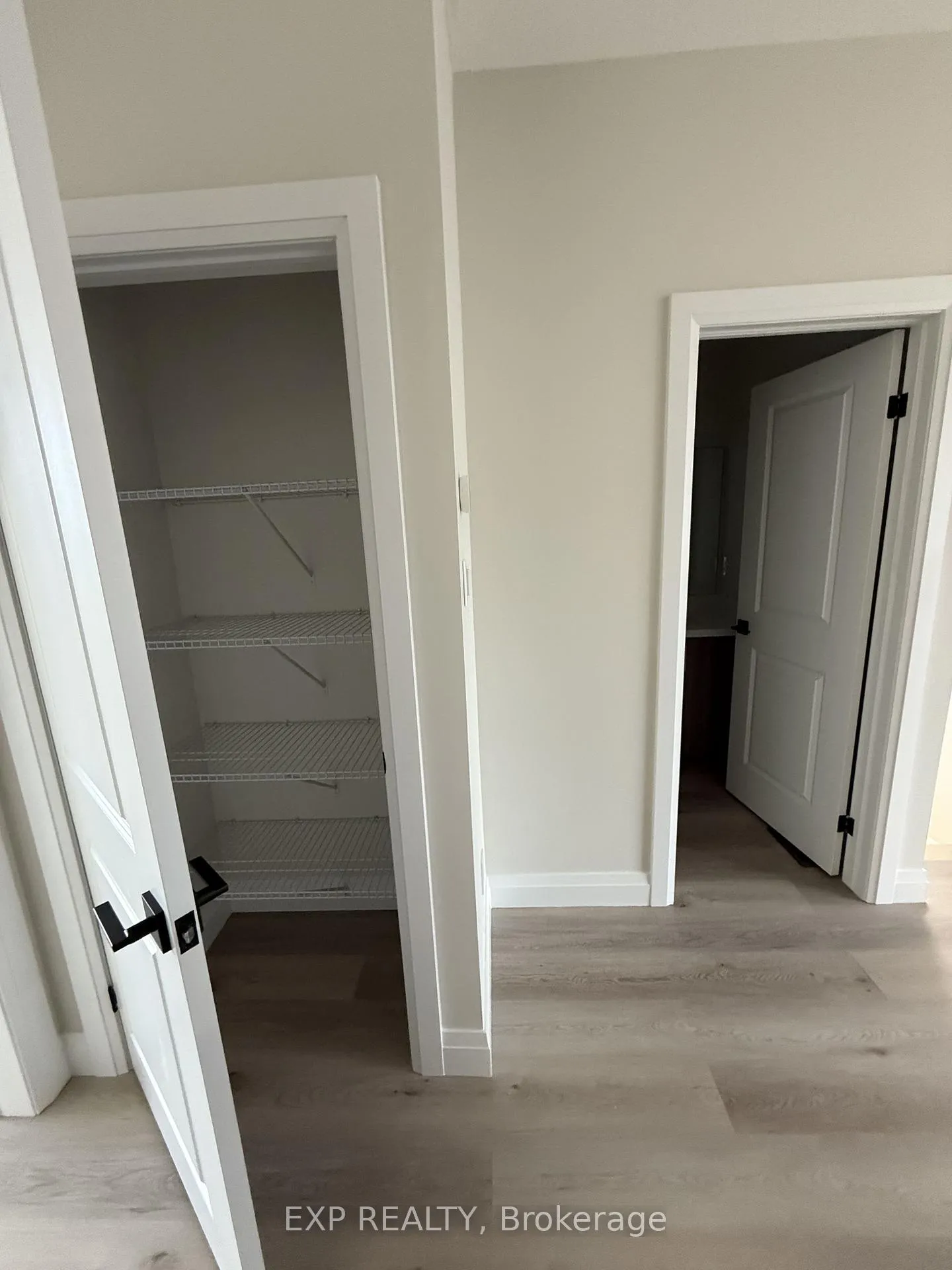 Photo 8 of 13 Keystone Trail, Welland, Lincoln/Crowland — HOMEH