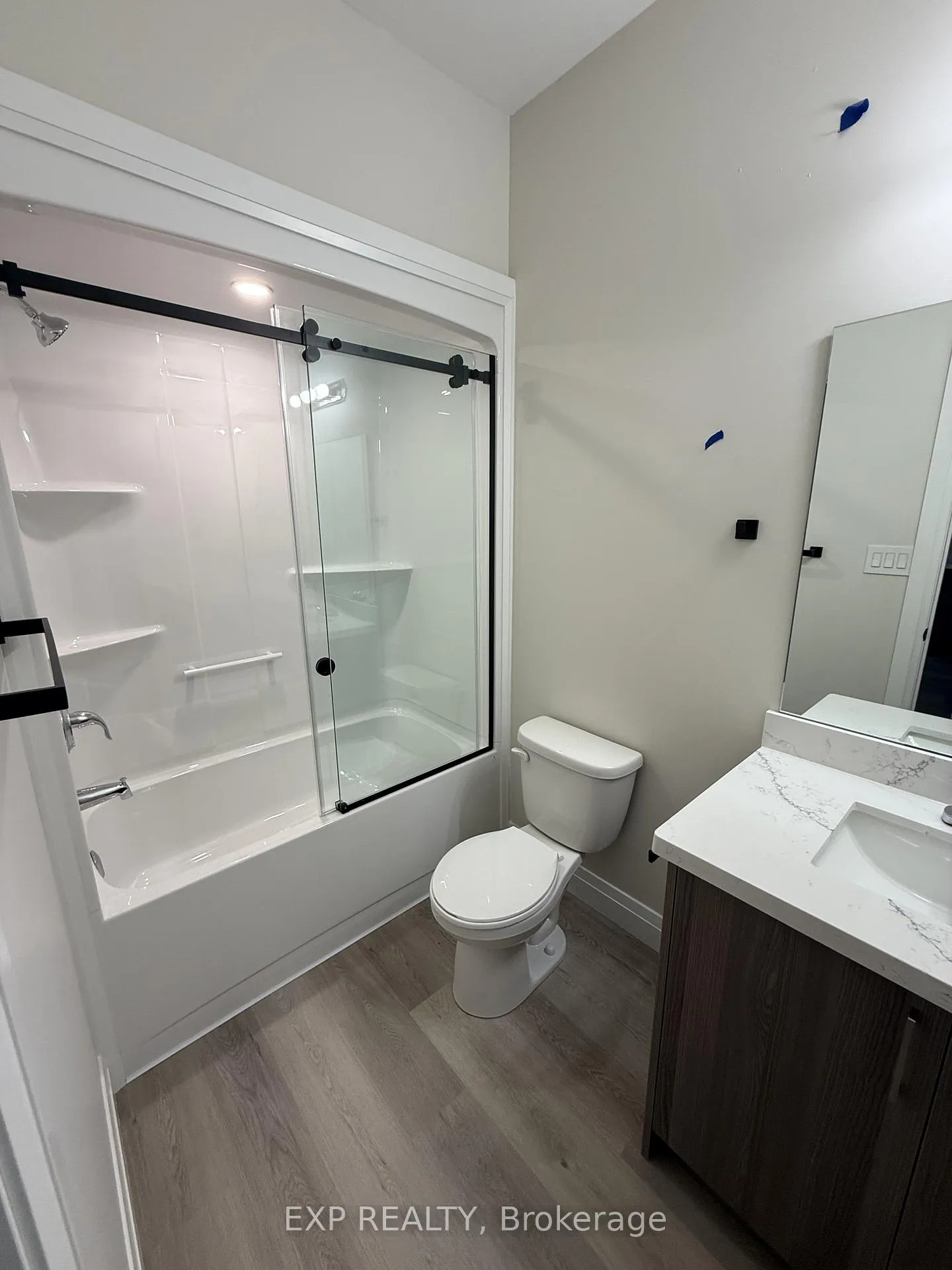 Photo 9 of 13 Keystone Trail, Welland, Lincoln/Crowland — HOMEH