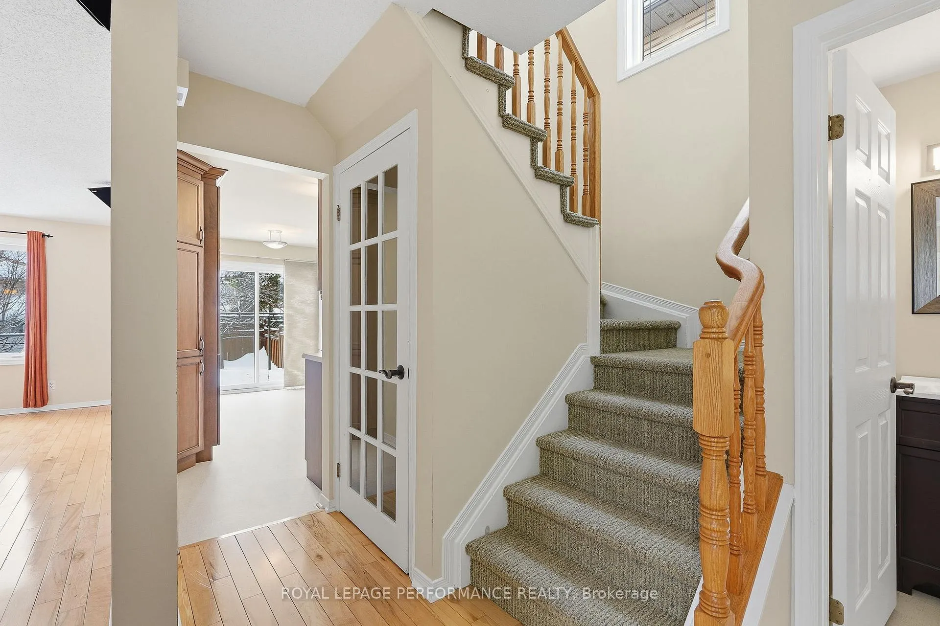Photo 11 of 1853 Sunland Drive, Ottawa, Fallingbrook/Gardenway South — HOMEH