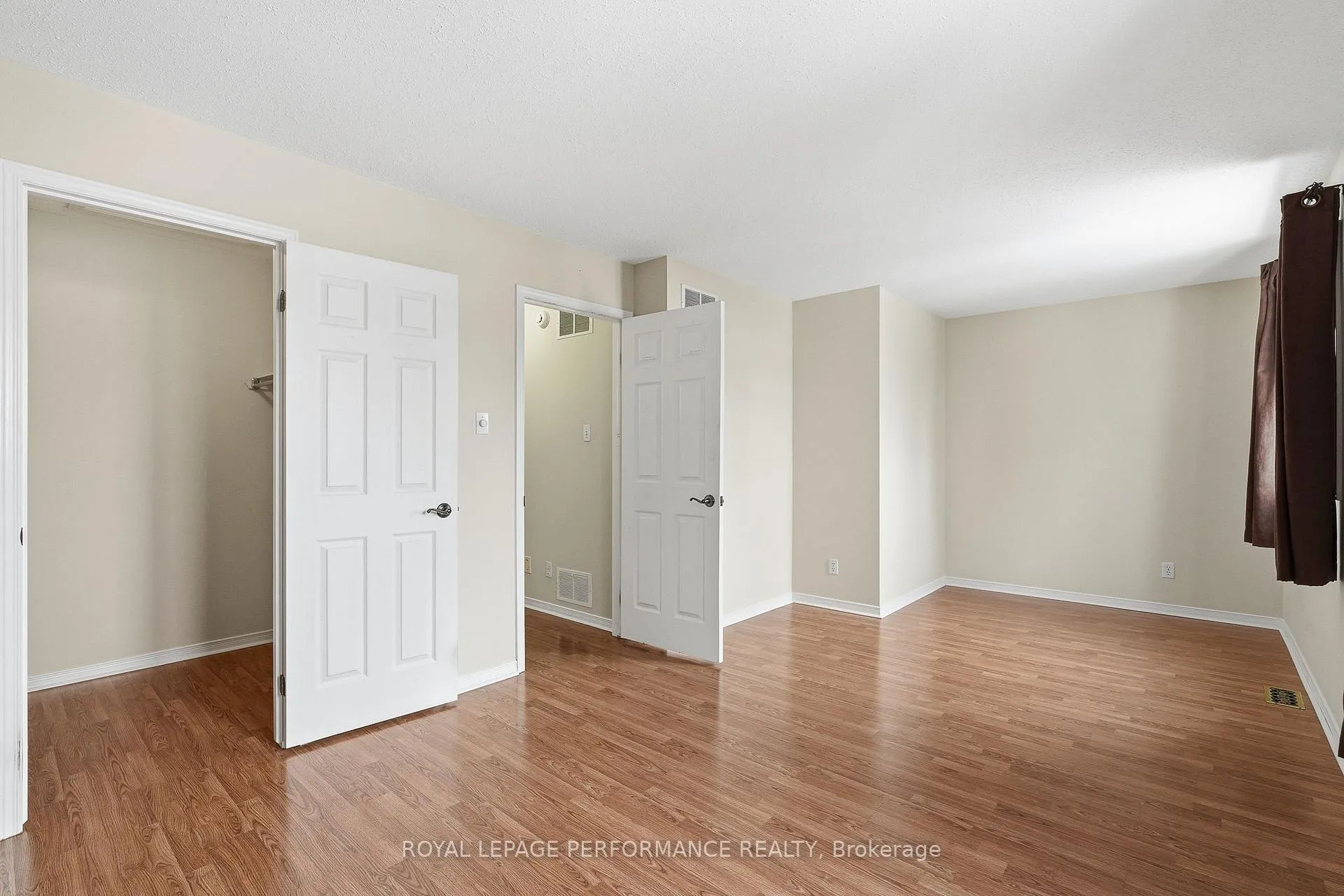 Photo 13 of 1853 Sunland Drive, Ottawa, Fallingbrook/Gardenway South — HOMEH
