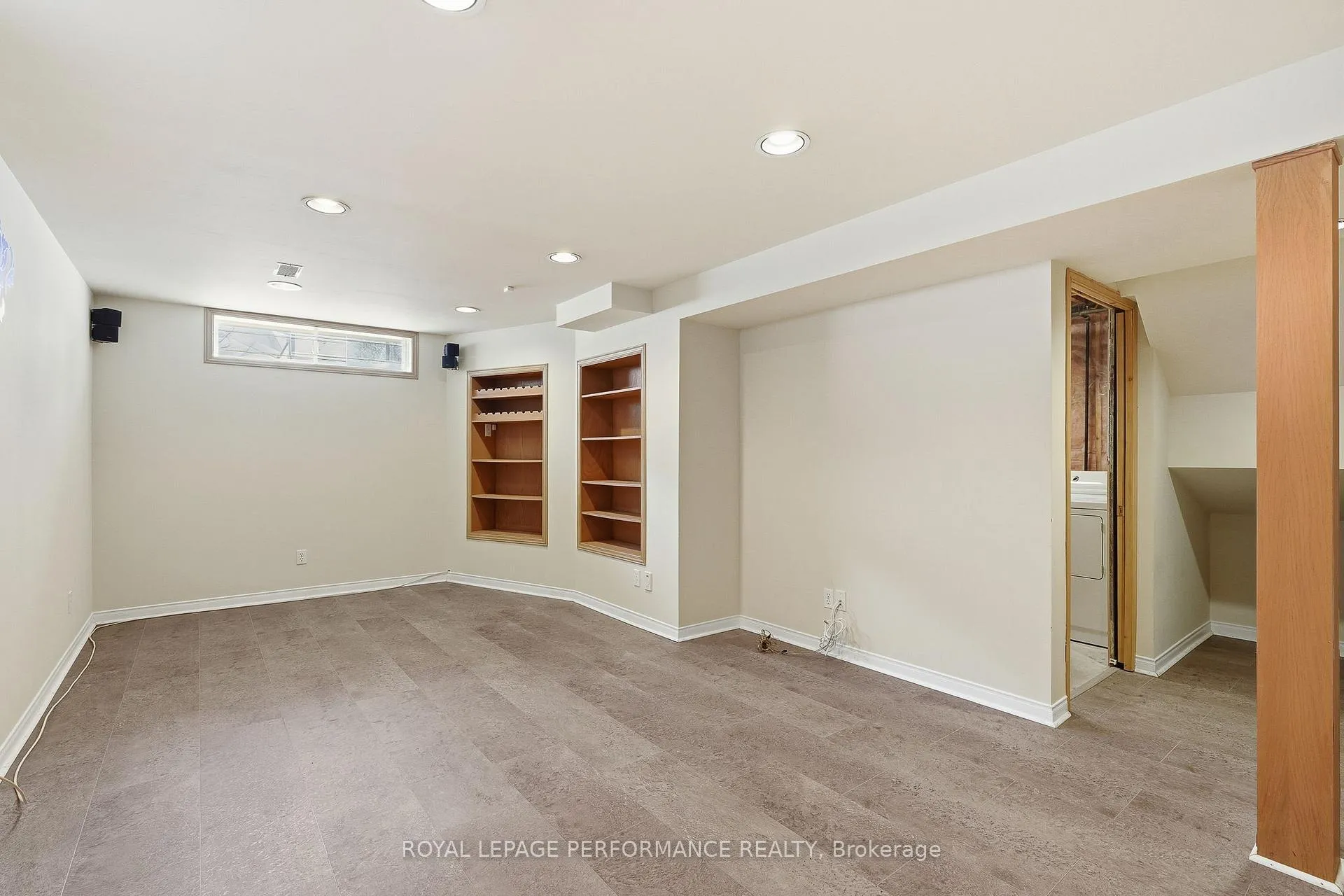 Photo 20 of 1853 Sunland Drive, Ottawa, Fallingbrook/Gardenway South — HOMEH