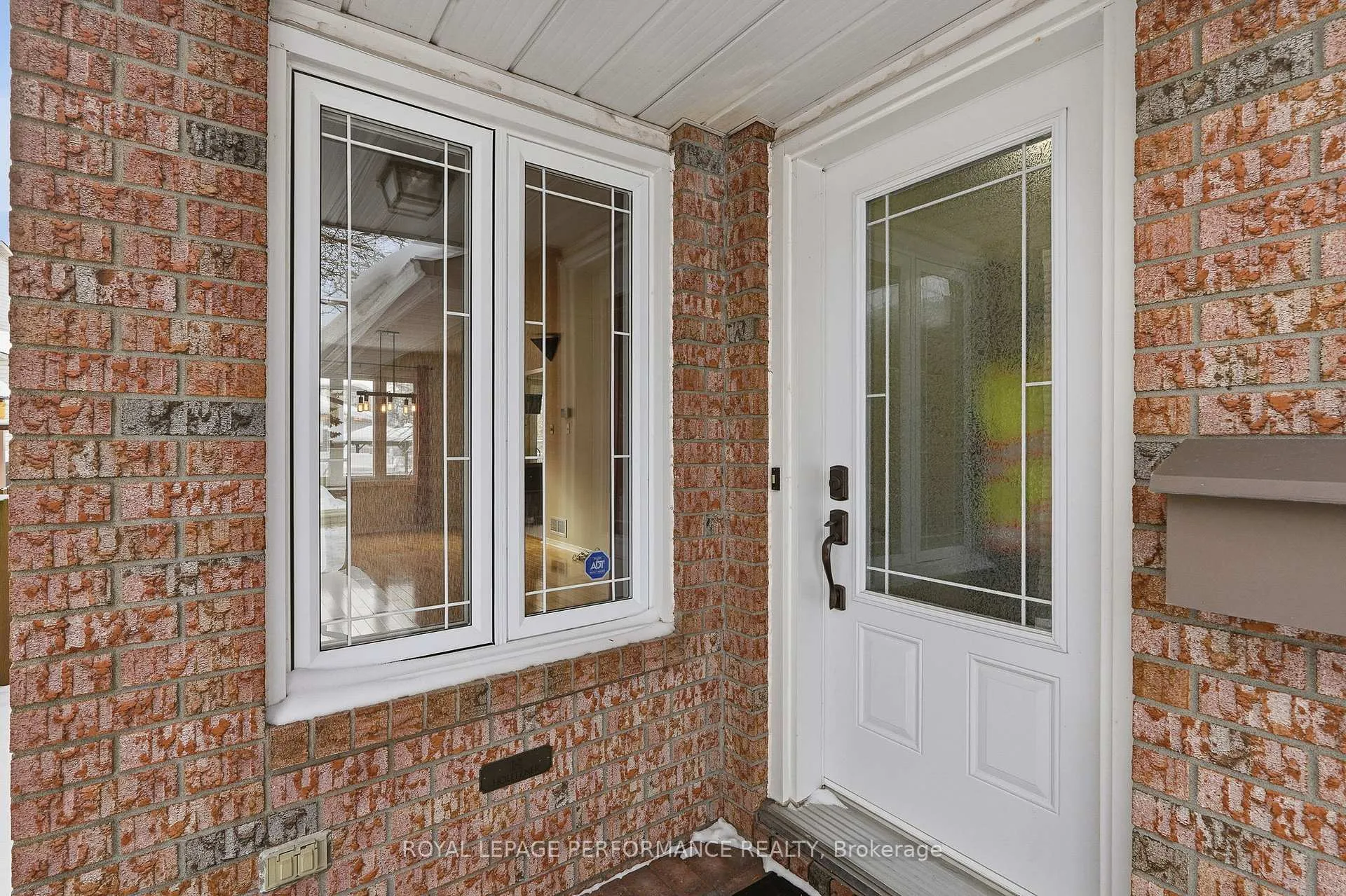 Photo 23 of 1853 Sunland Drive, Ottawa, Fallingbrook/Gardenway South — HOMEH