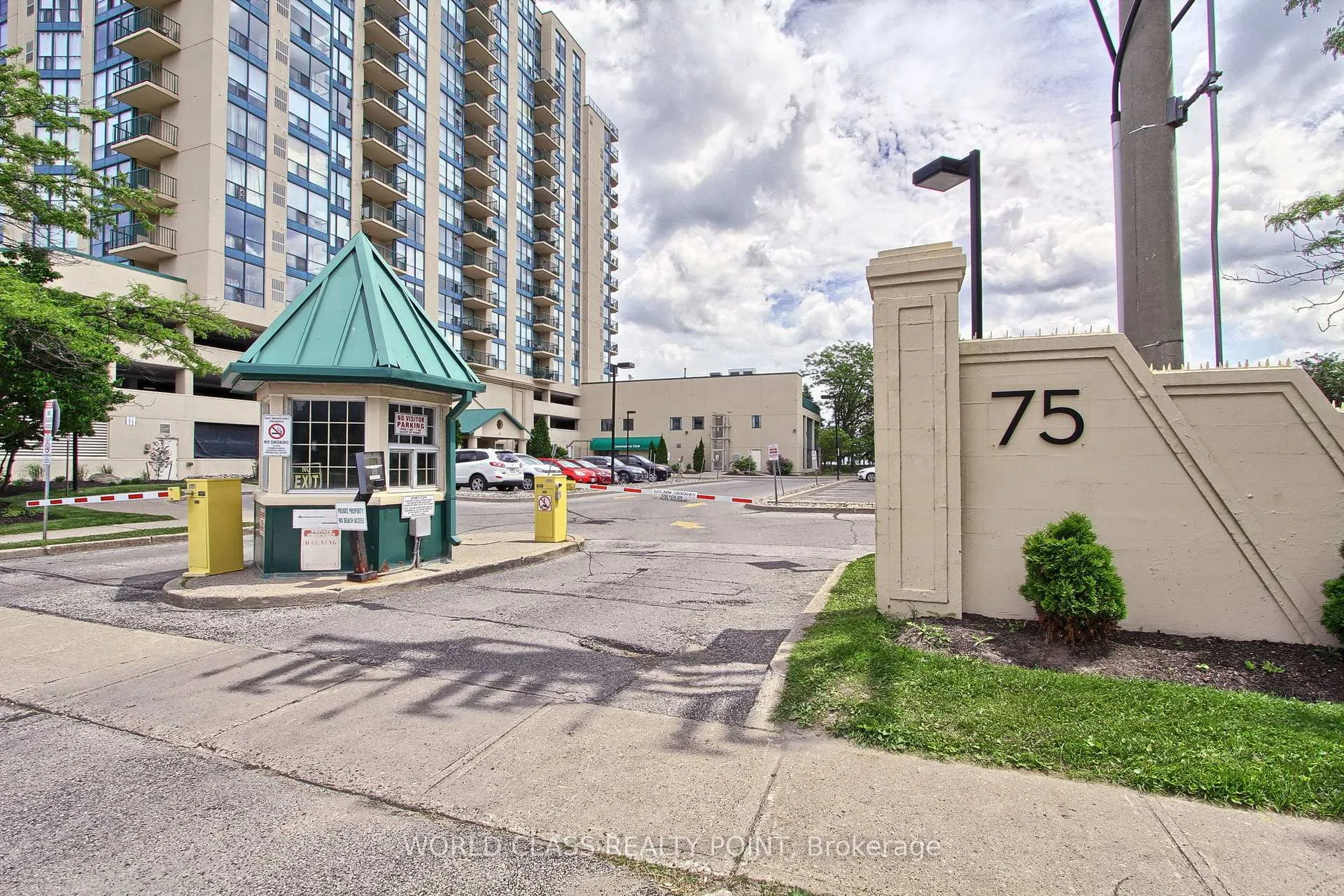Photo 2 of Unit 207, 75 Ellen Street, Barrie, Lakeshore — HOMEH