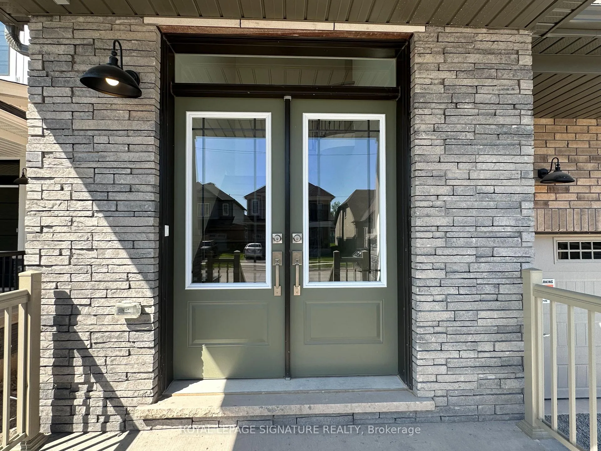 Photo 2 of 298 Forks Road, Welland, Dain City — HOMEH