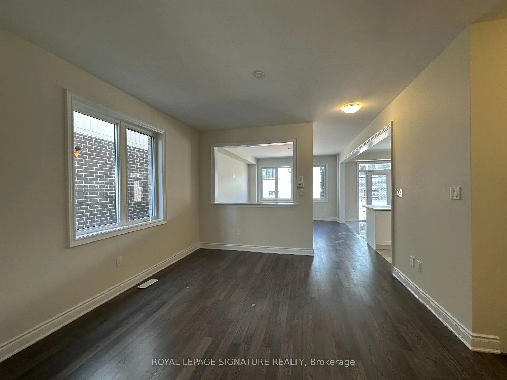 Photo 5 of 298 Forks Road, Welland, Dain City — HOMEH