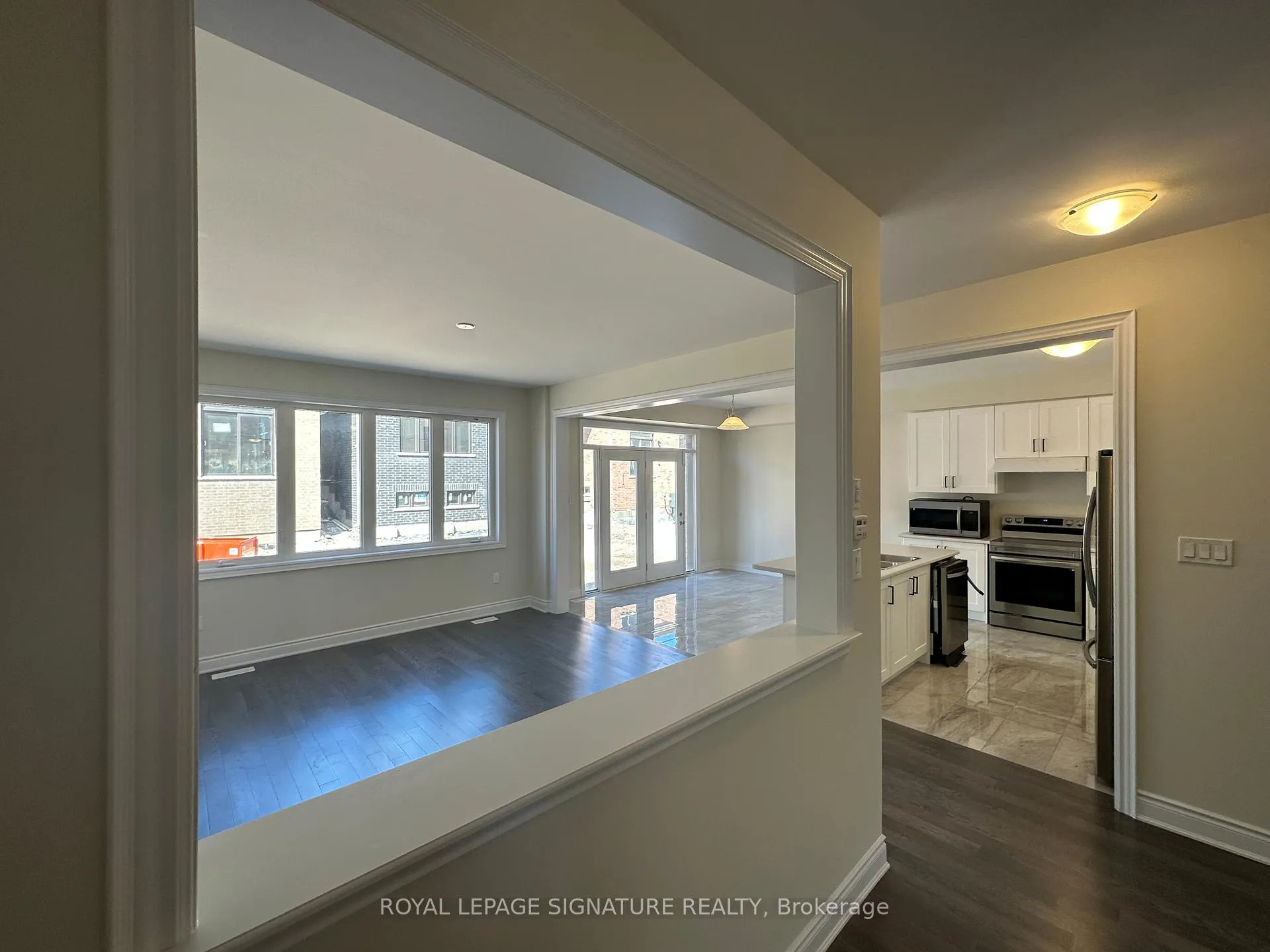 Photo 8 of 298 Forks Road, Welland, Dain City — HOMEH