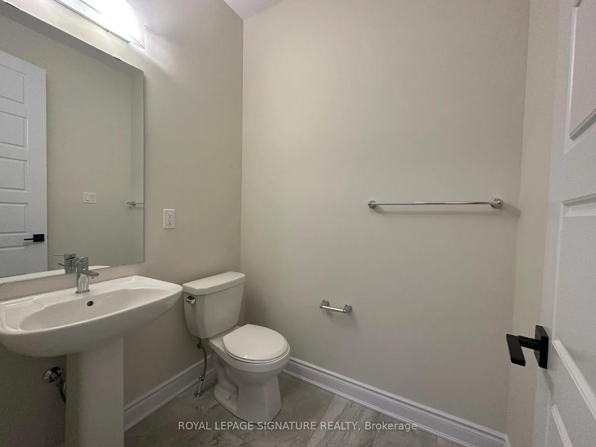 Photo 18 of 298 Forks Road, Welland, Dain City — HOMEH