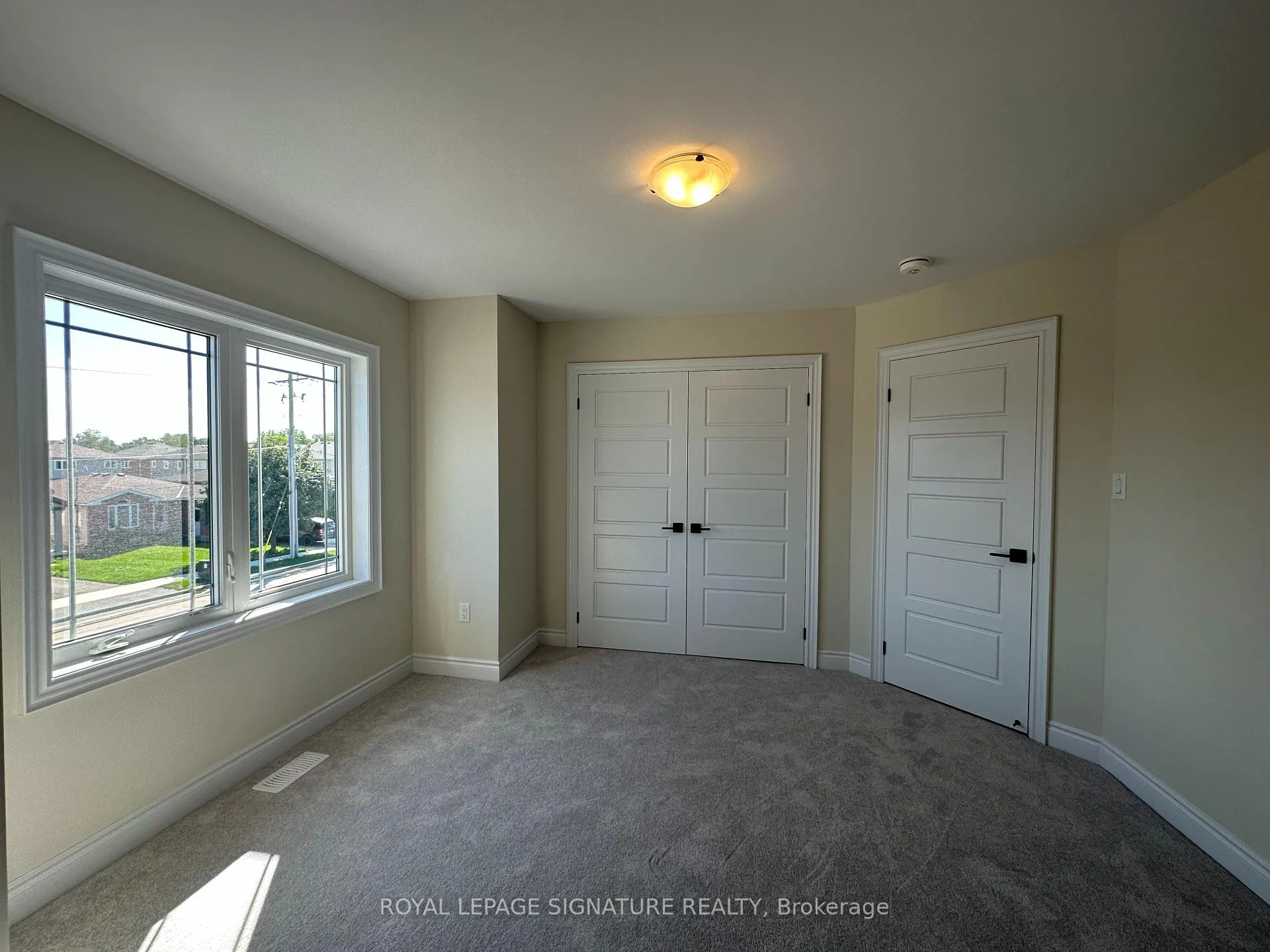 Photo 33 of 298 Forks Road, Welland, Dain City — HOMEH
