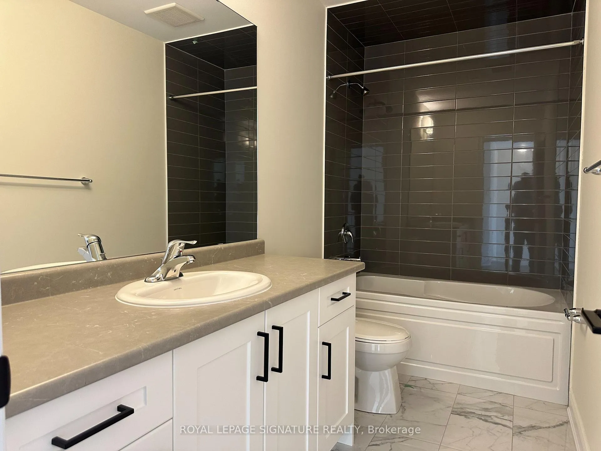 Photo 34 of 298 Forks Road, Welland, Dain City — HOMEH