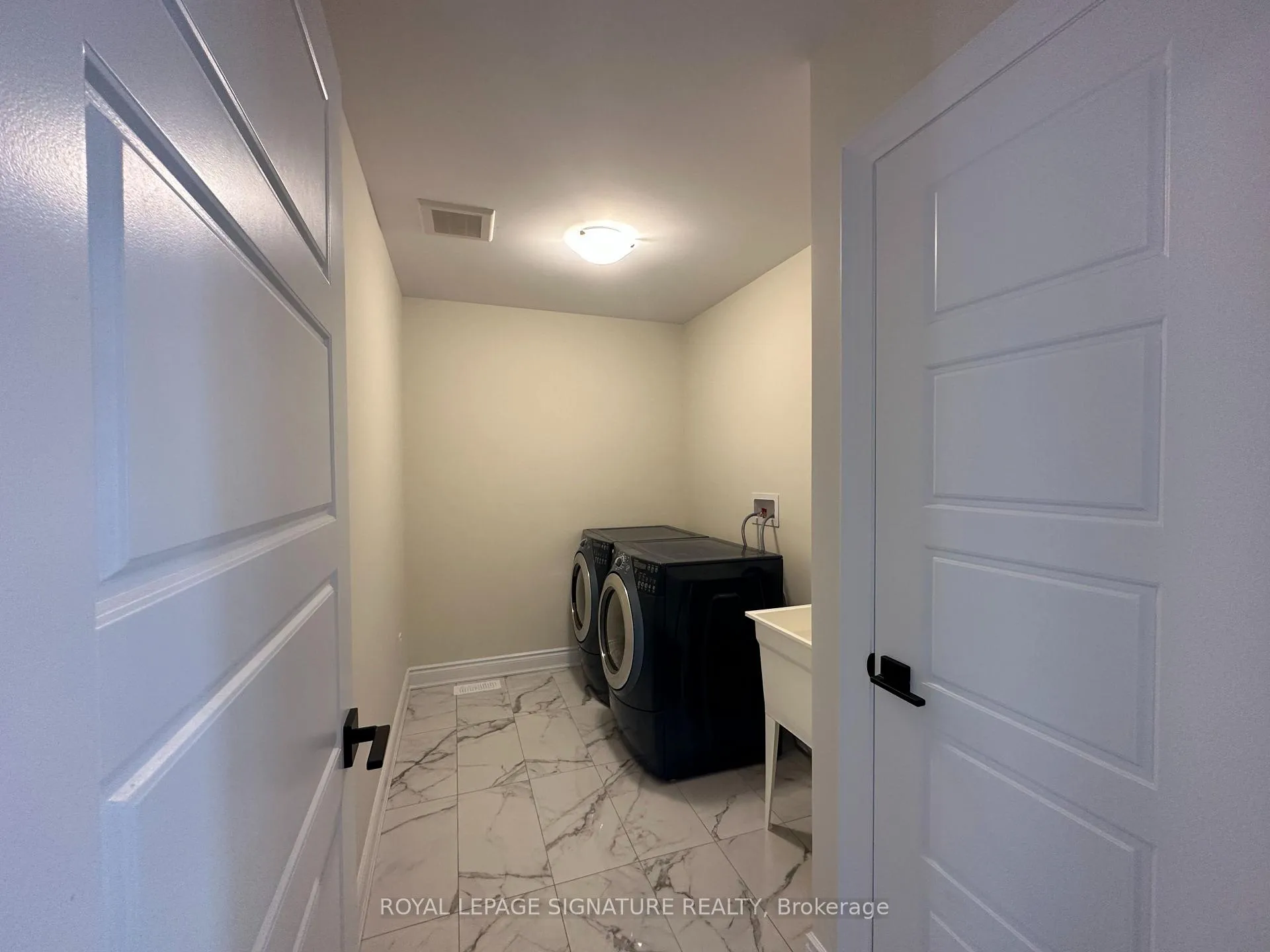 Photo 36 of 298 Forks Road, Welland, Dain City — HOMEH
