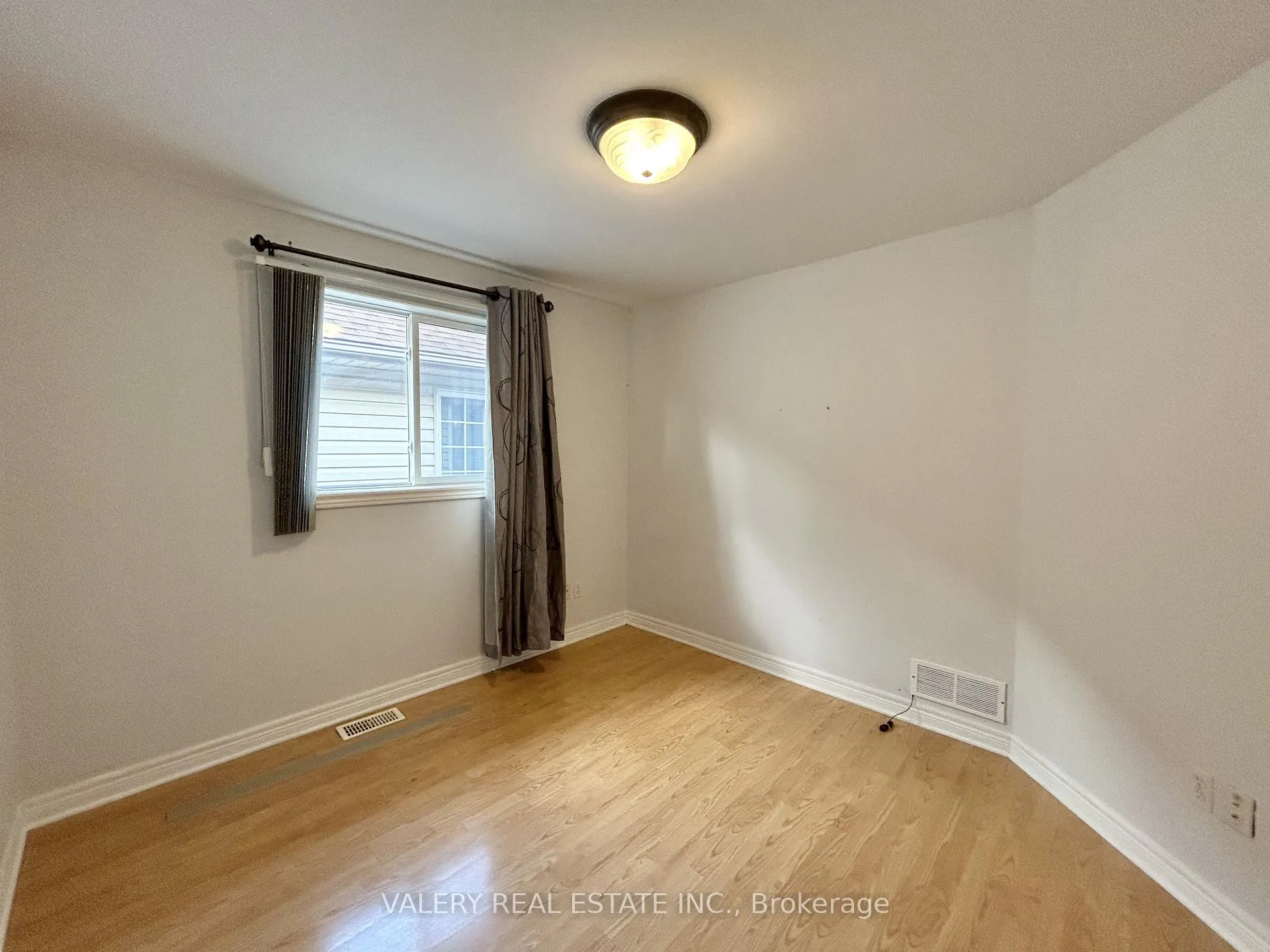 Photo 11 of Unit 3, 1559 Chateau Avenue, Tecumseh — HOMEH