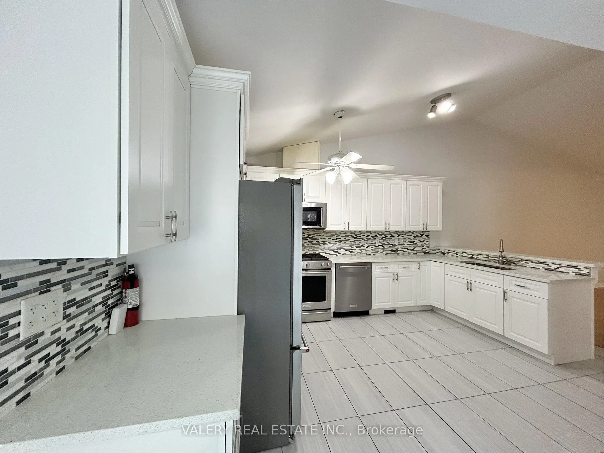 Photo 16 of Unit 3, 1559 Chateau Avenue, Tecumseh — HOMEH