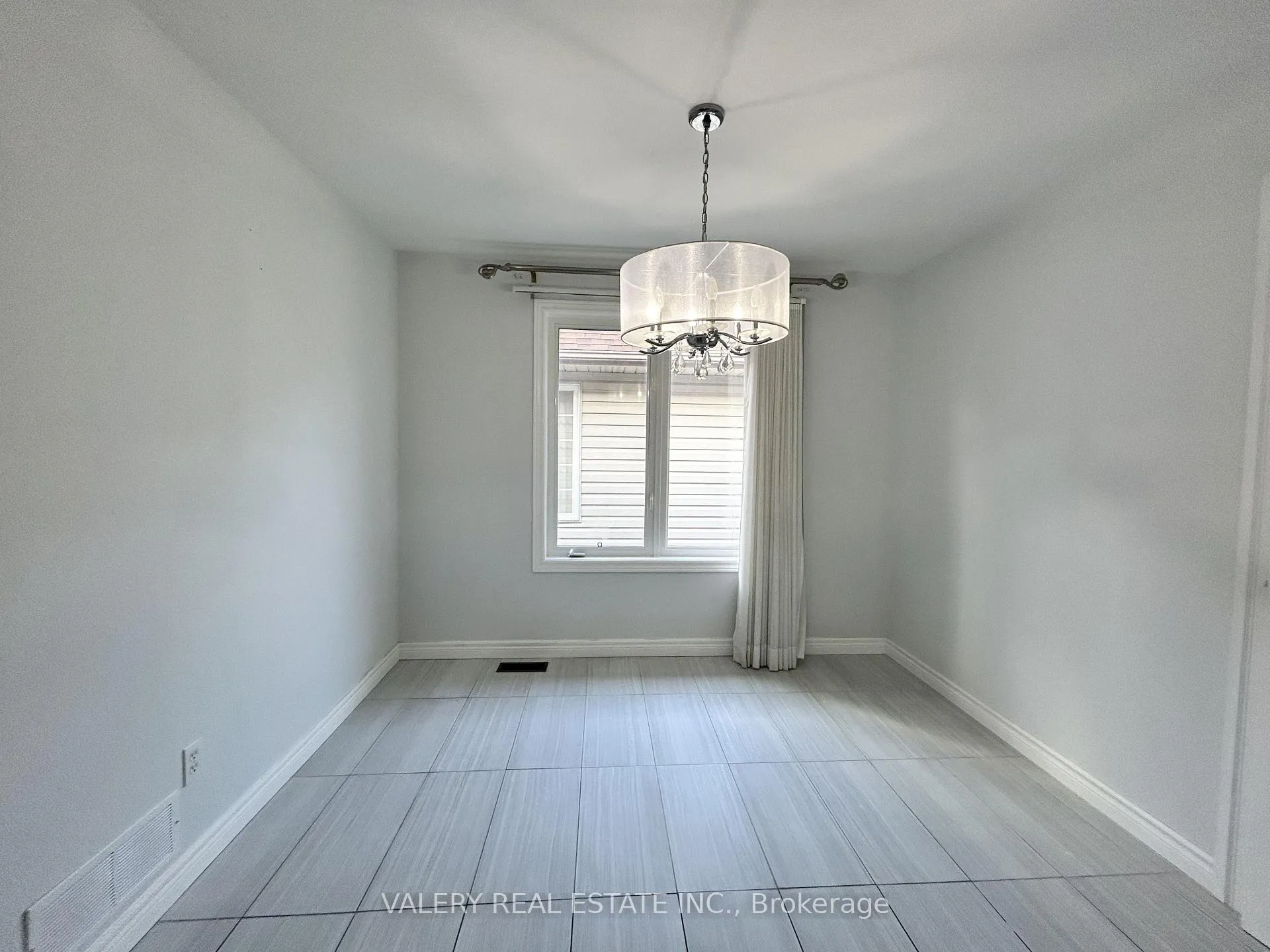 Photo 17 of Unit 3, 1559 Chateau Avenue, Tecumseh — HOMEH