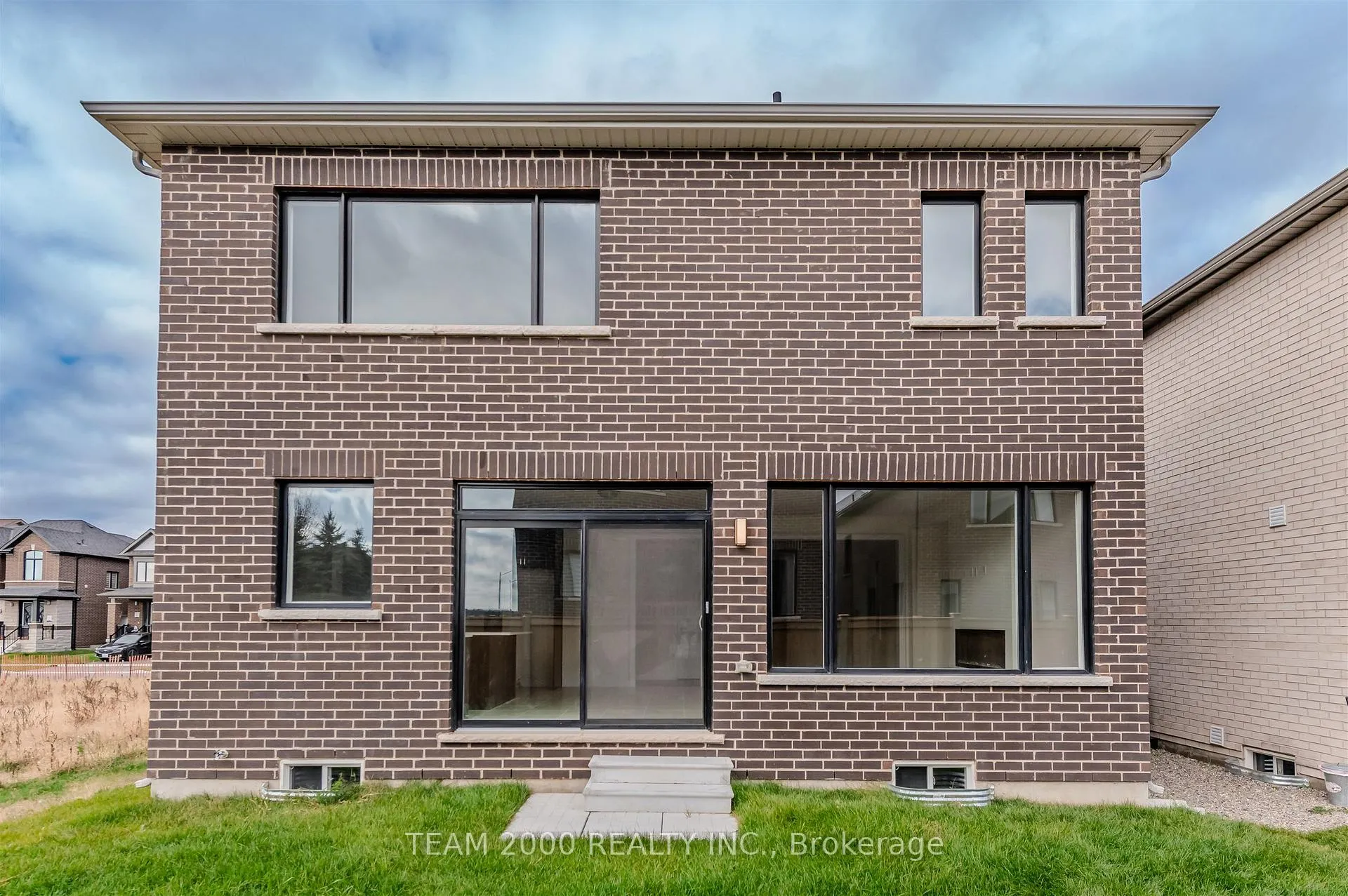Photo 10 of 51 Player Street, Erin — HOMEH