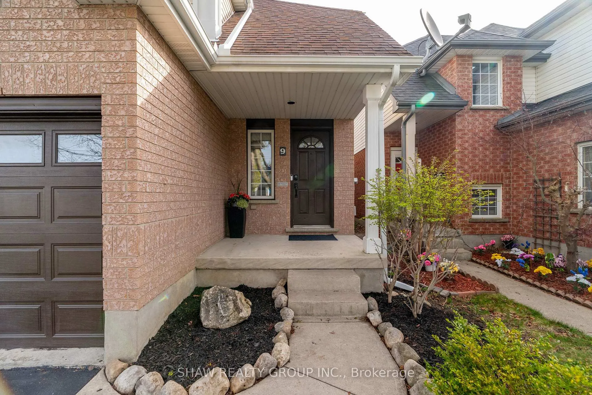 Photo 5 of 9 Gaw Crescent, Guelph, Pineridge/Westminster Woods — HOMEH